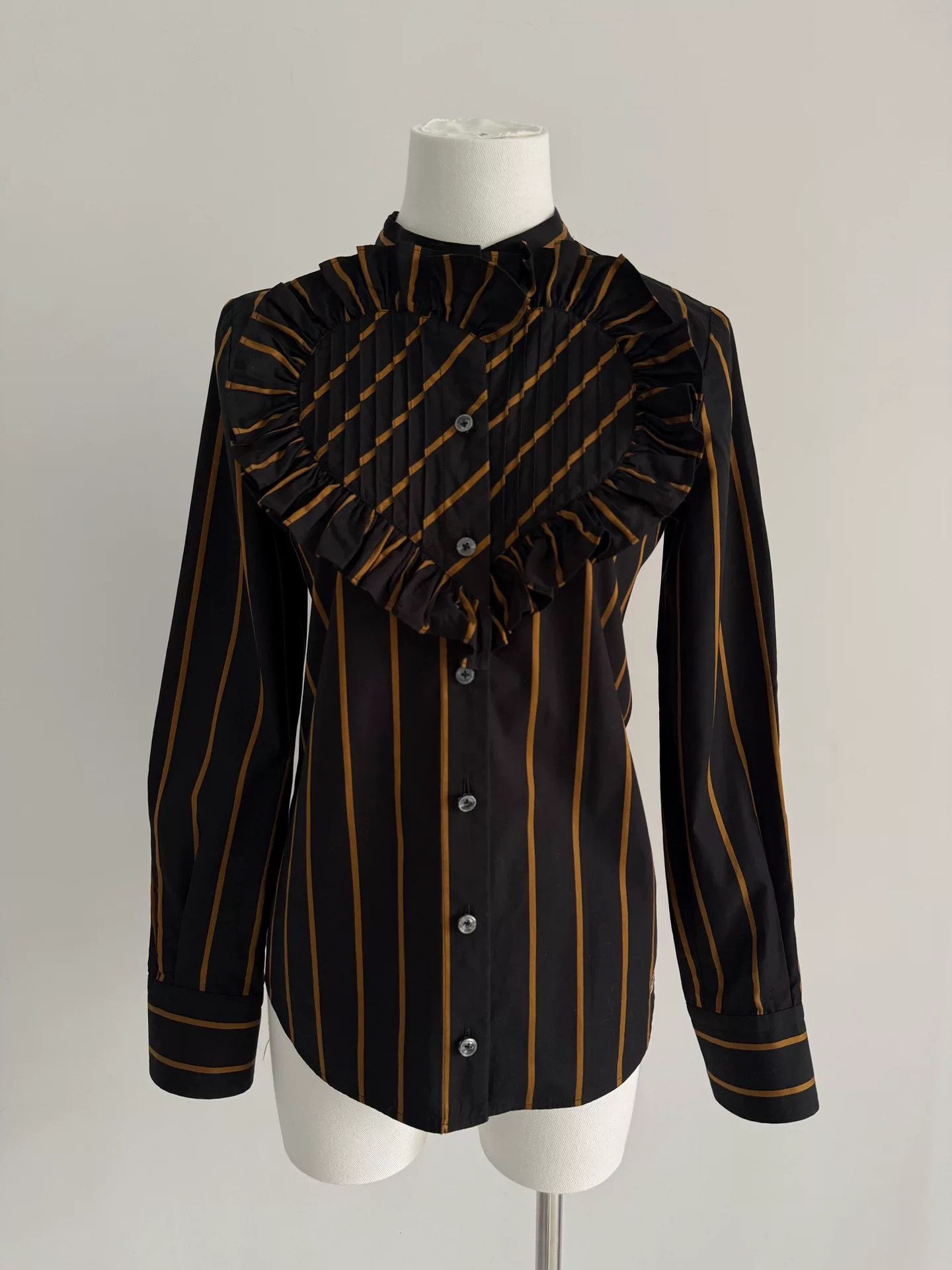 Vivienne Westwood vivienne westwood black gold ruffled shirt Size S / US 4 / IT 40 - 1 Thumbnail