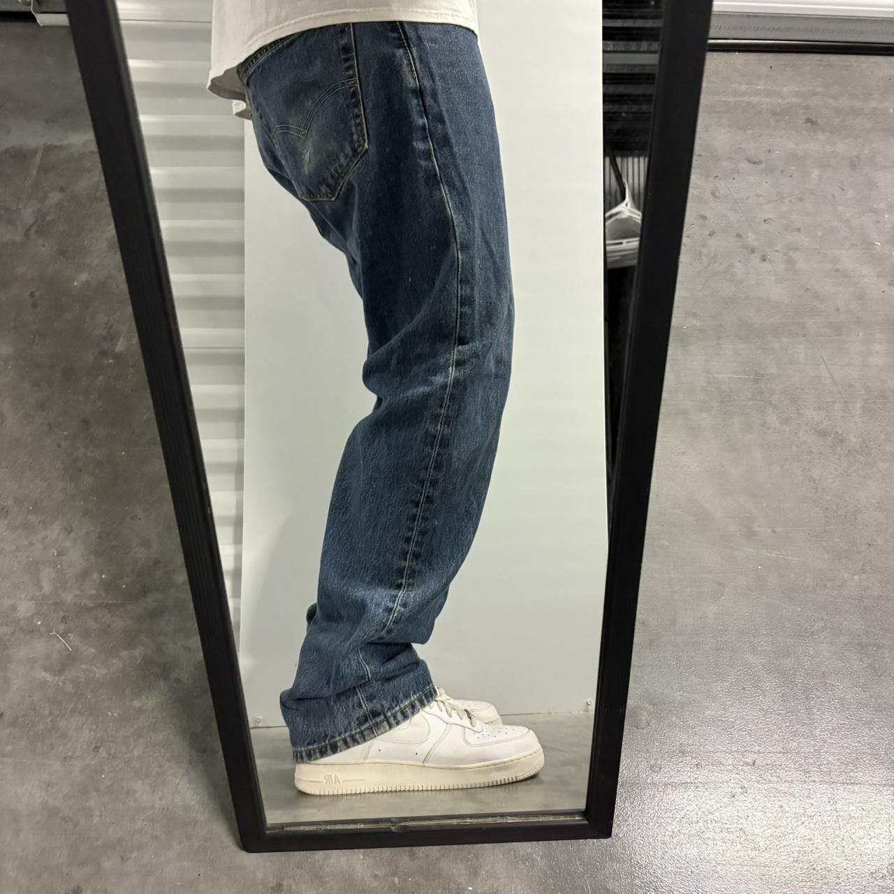 Levi's Crazy Vintage Y2K/2000s Levis 505 Essential Medium Wash Denim Jeans! Size US 36 / EU 52 - 2 Thumbnail