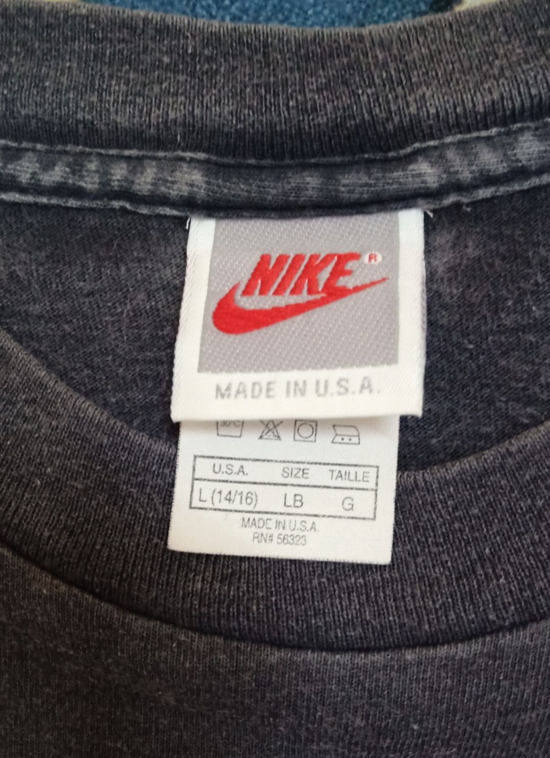 Jordan Brand × Nike × Vintage Vintage 90s NIKE Air Jordan Iconic Logo T-shirt Size US M / EU 48-50 / 2 - 8 Thumbnail