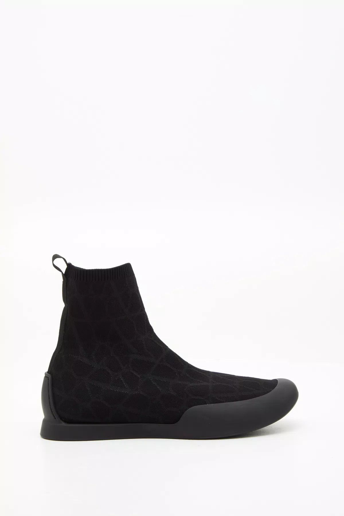 Valentino oc11z0625 Cityshore High Top Sneaker in Black Size US 7 / EU 40 - 1 Thumbnail