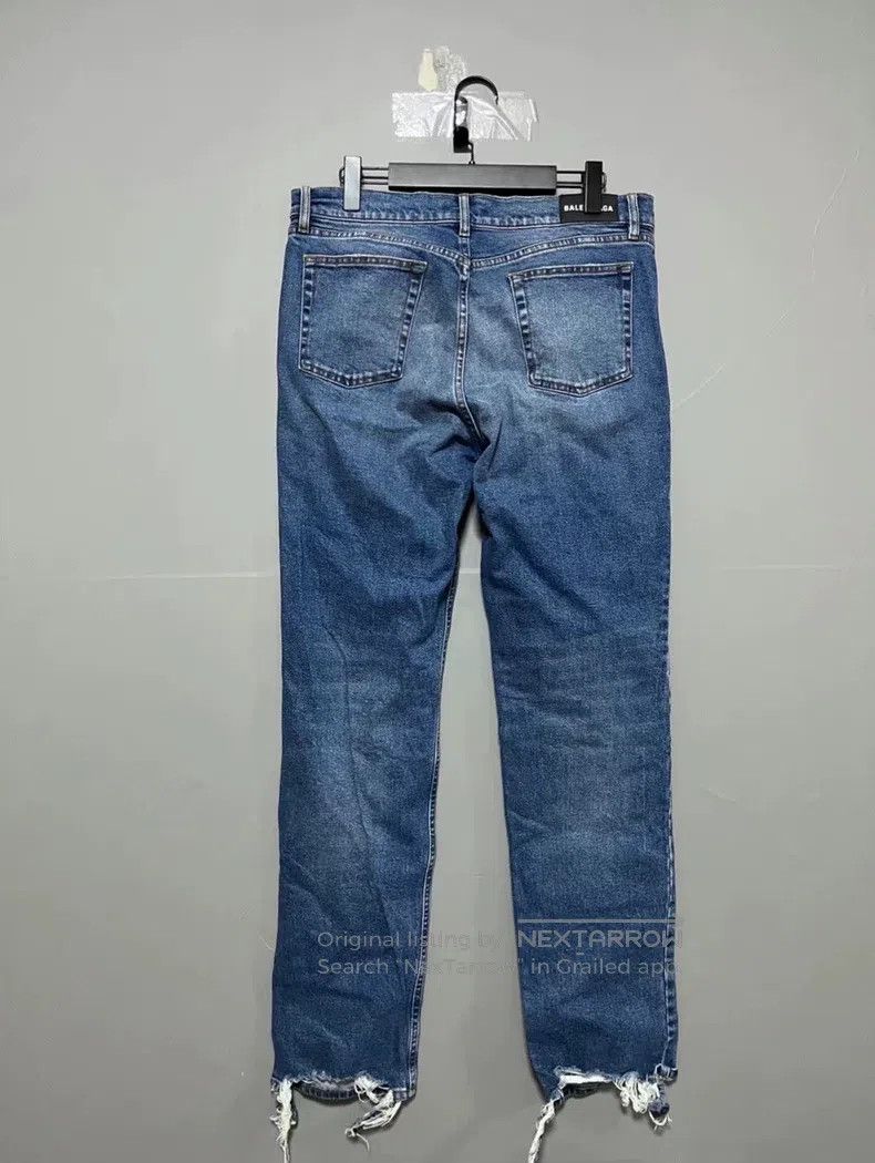 Balenciaga Balenciaga Distressed denim pants Size US 36 / EU 52 - 2 Thumbnail
