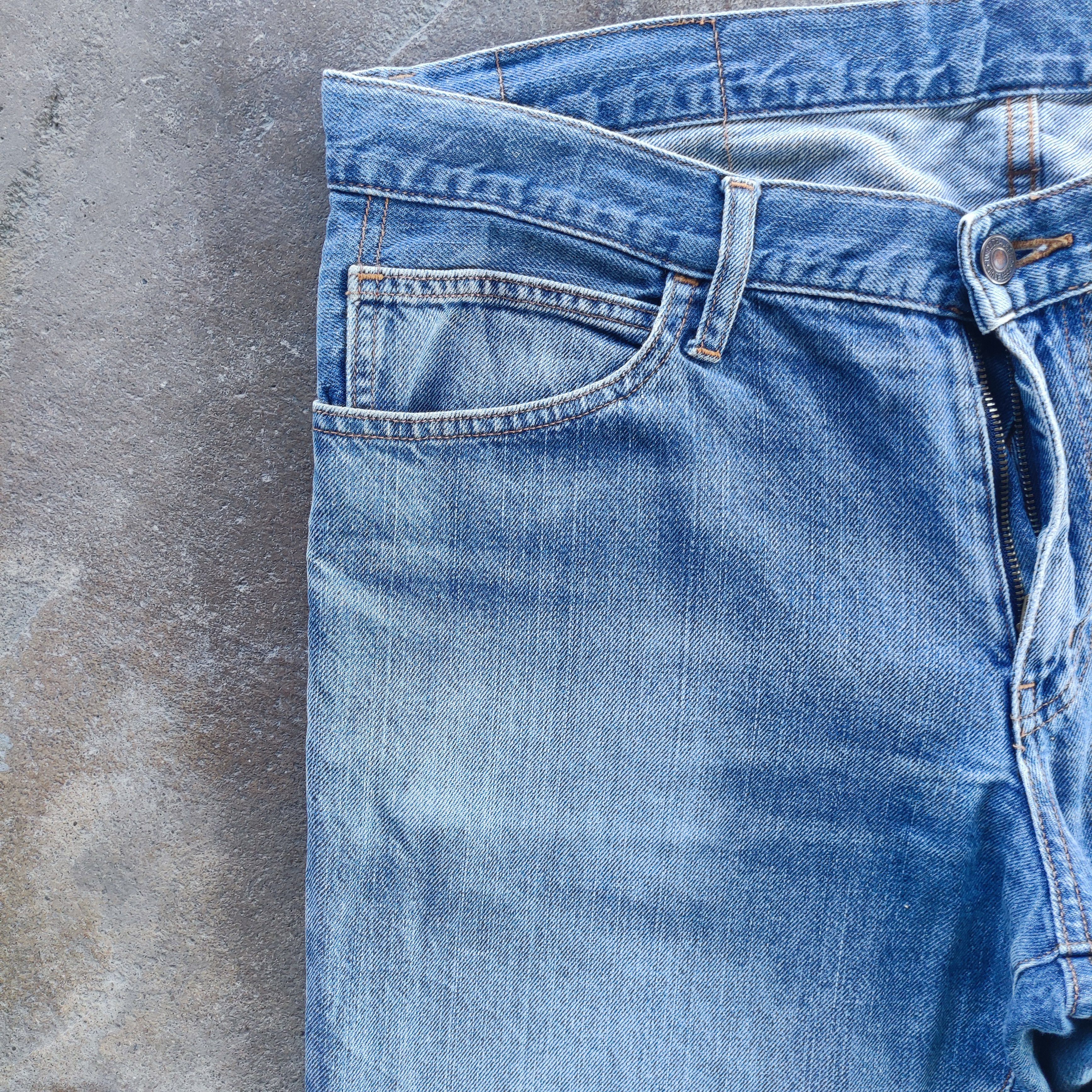 Japanese Brand Vintage Japanese Brand Buggy Jeans Faded Pants Size US 37 - 5 Thumbnail