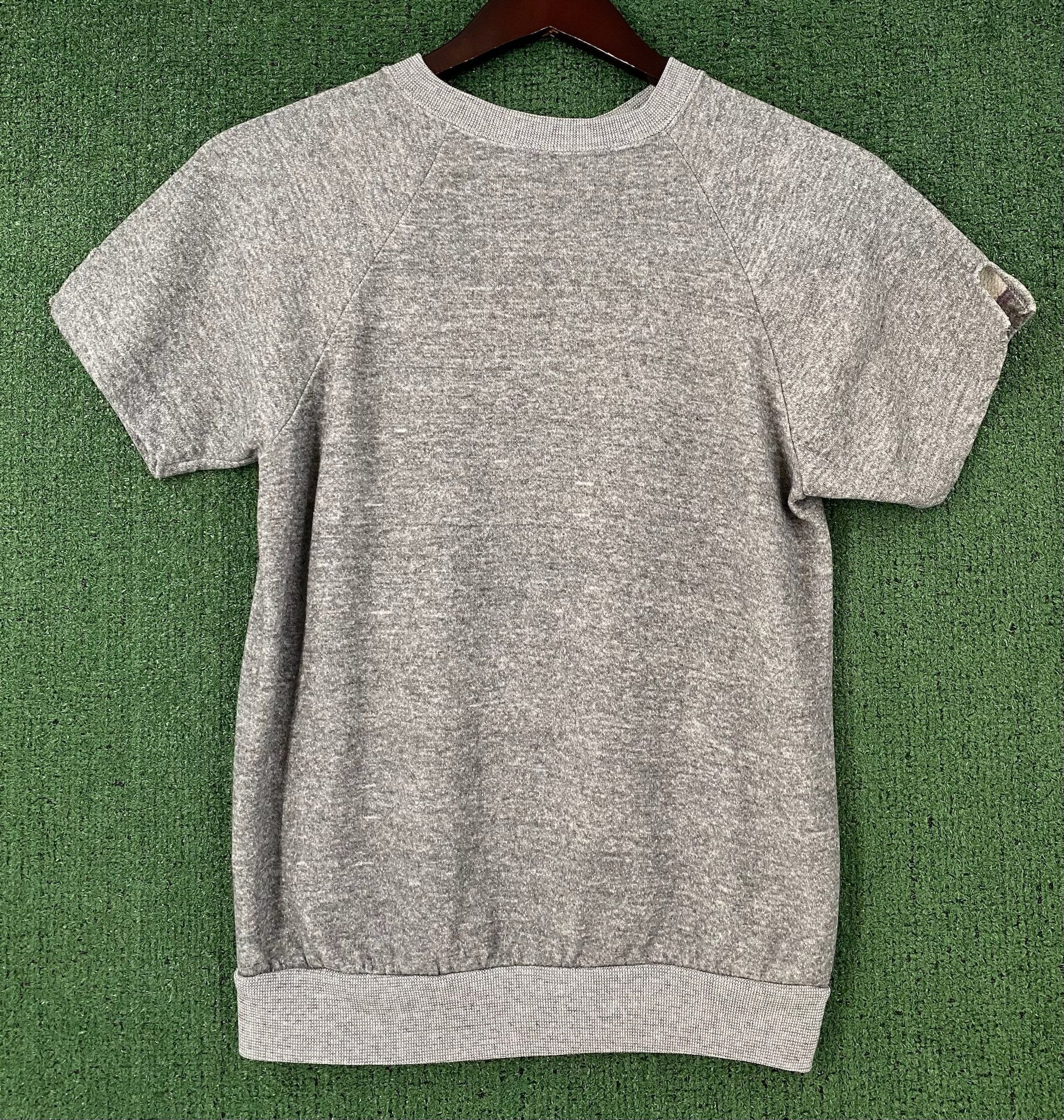 Vintage 80’s Grey Blank Raglan Short Sleeve Sweatshirt Small Size US S / EU 44-46 / 1 - 1 Thumbnail