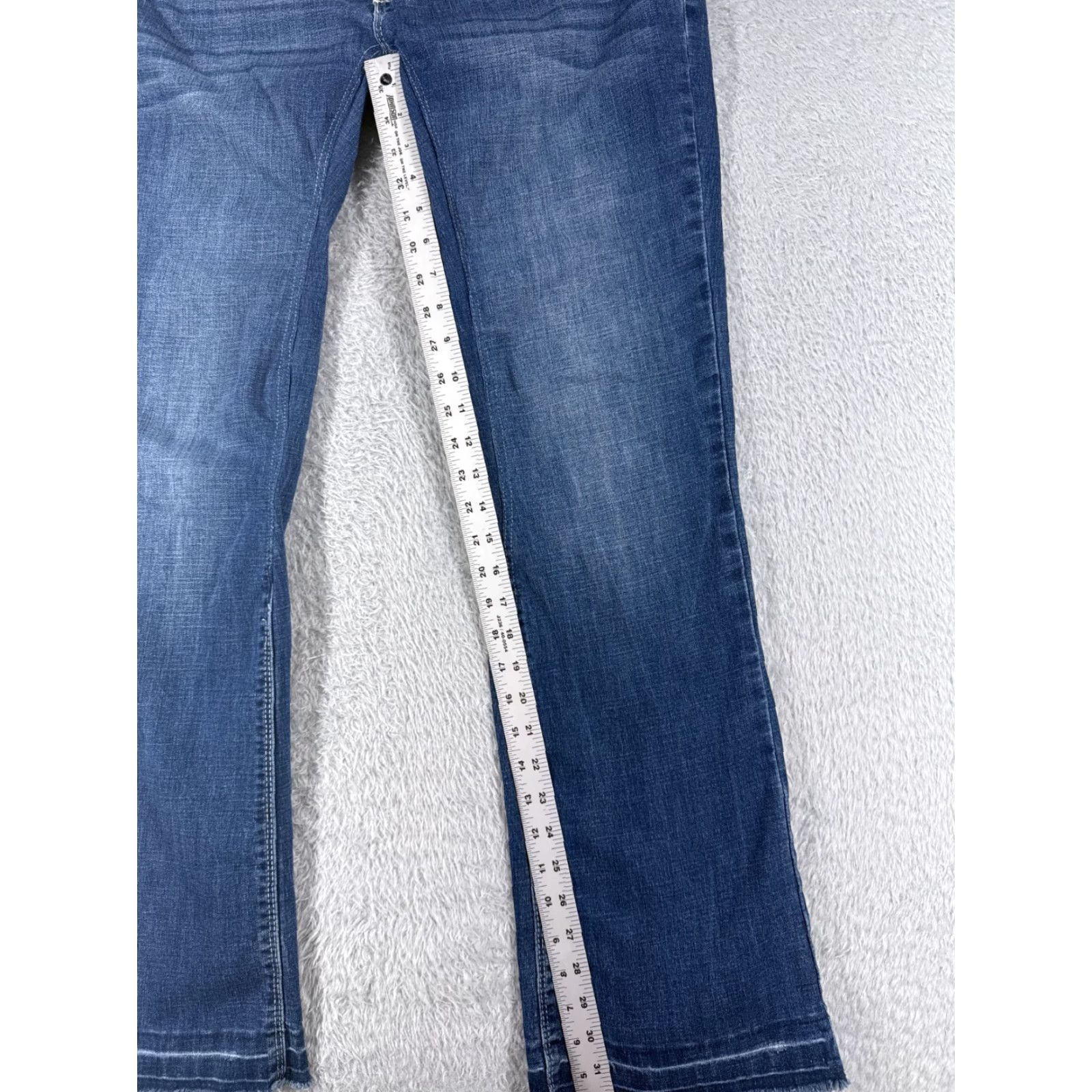 Vintage Maurices Jeans Women 9 Blue Denim Flared Low Rise 31x32 Cotton 5-Pocket Zipper Embellished Distressed Denim Jeans Women's Vintage No Size 30" / US 8 / IT 44 - 7 Thumbnail
