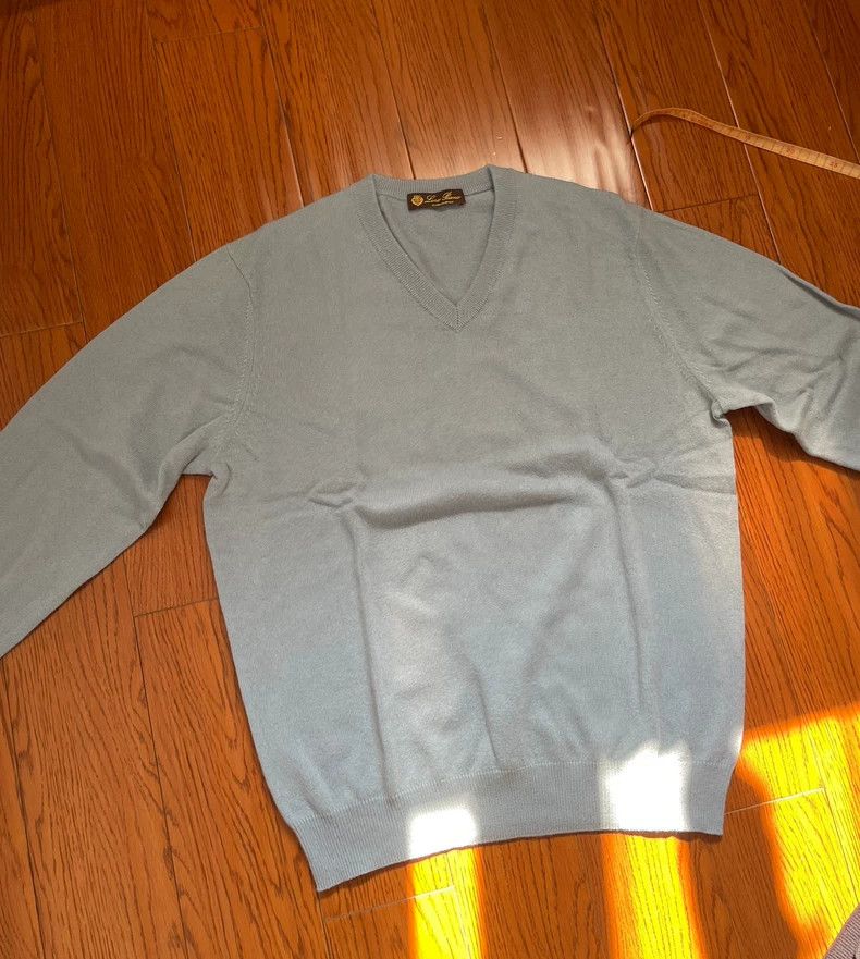 Loro Piana LORO PIANA 100% cashmere v-neck sweater Size US L / EU 52-54 / 3 - 1 Thumbnail