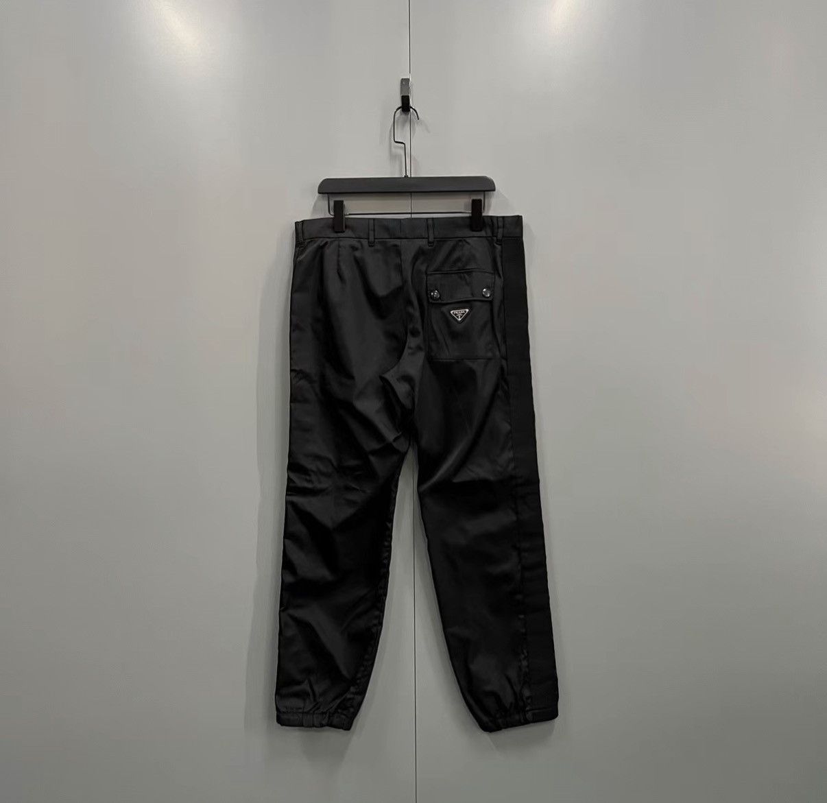 Prada Prada Black Nylon Trousers J41 Size US 34 / EU 50 - 2 Thumbnail
