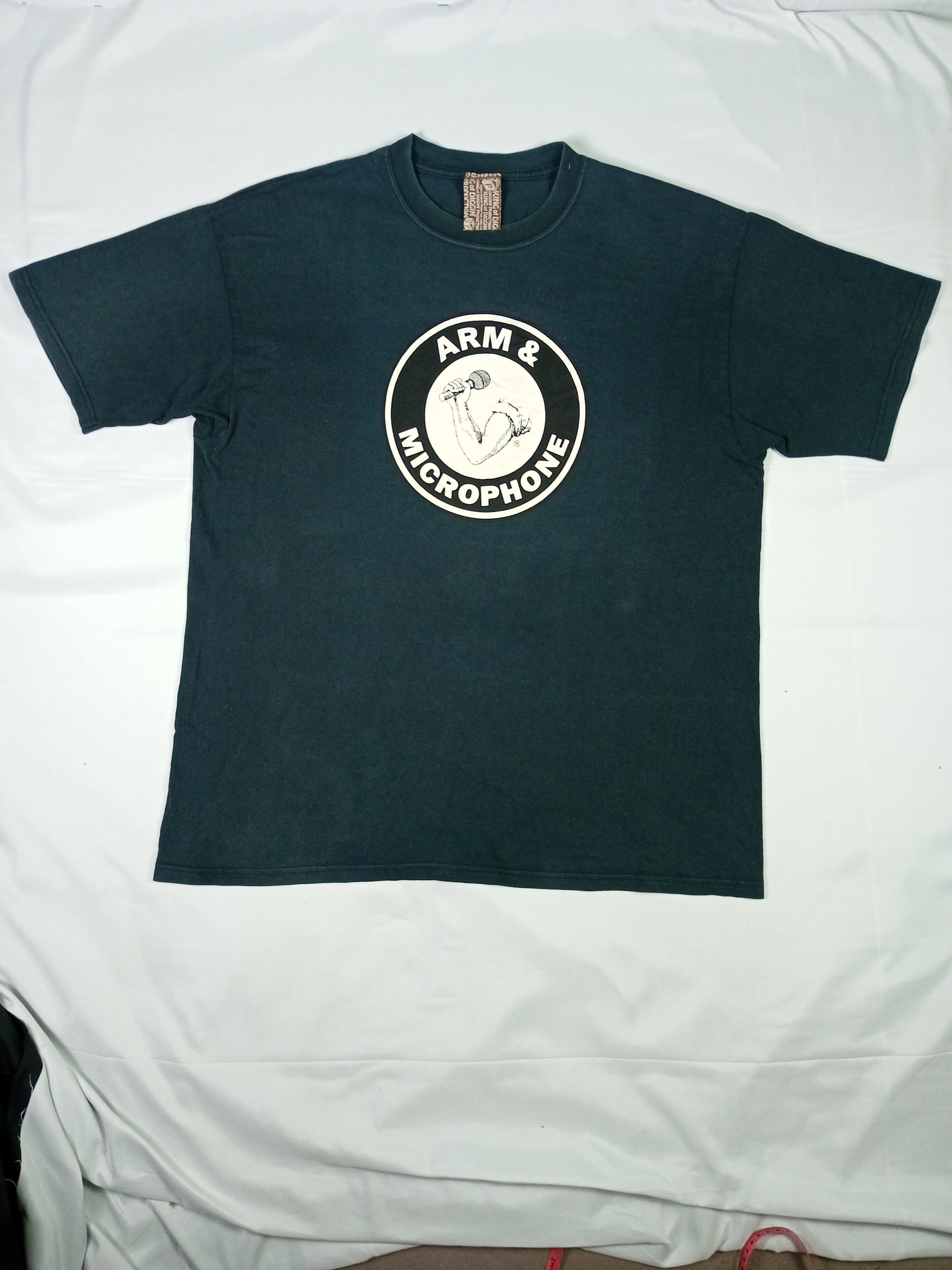 Japanese Brand × Rap Tees × Vintage Vintage King Of Diggin' Arm & Microphone Tshirt Size US XL / EU 56 / 4 - 1 Thumbnail