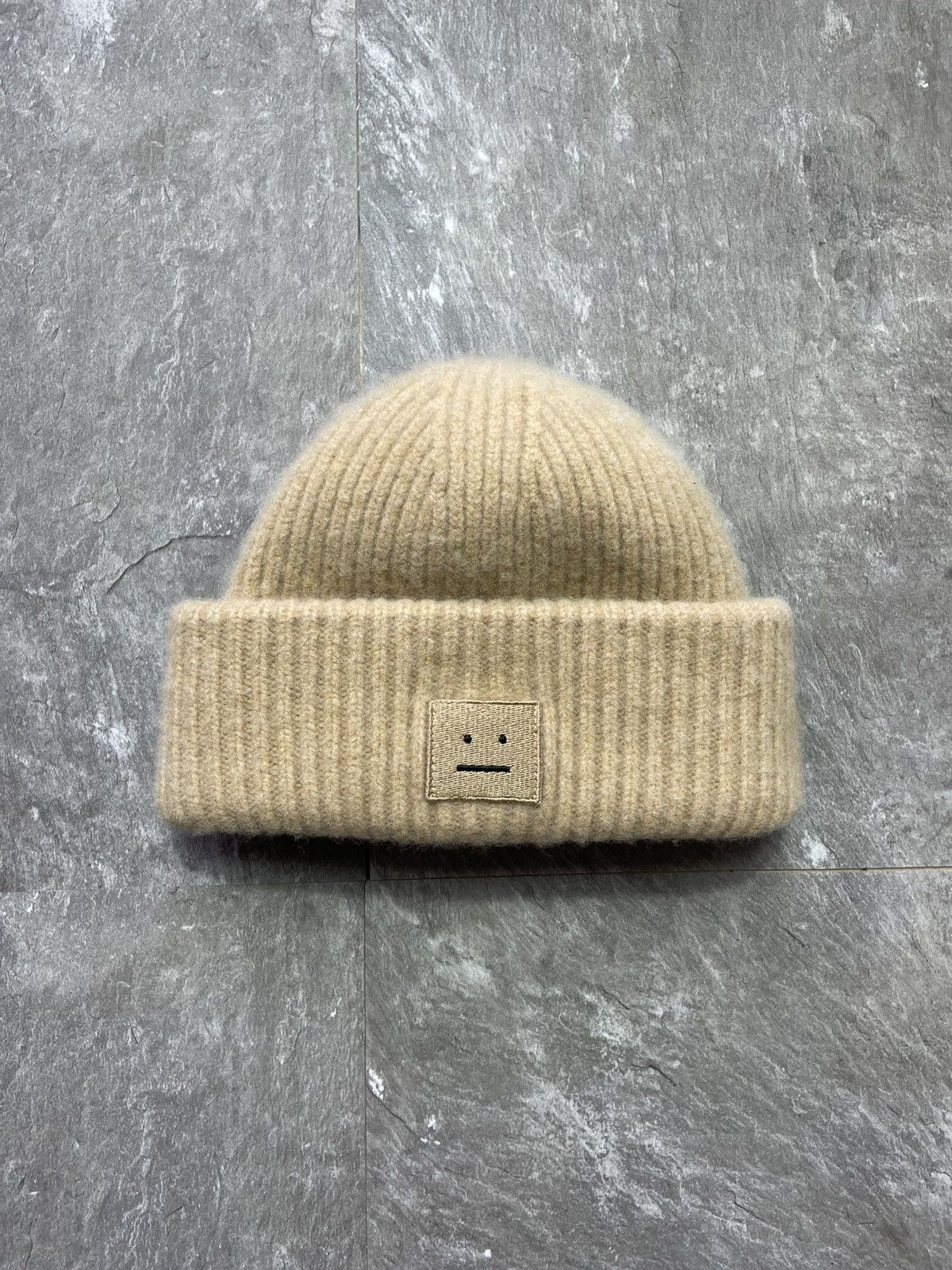 Acne Studios Acne Studios Hat Knitted Vintage Box Logo Face Wool Size ONE SIZE - 1 Thumbnail