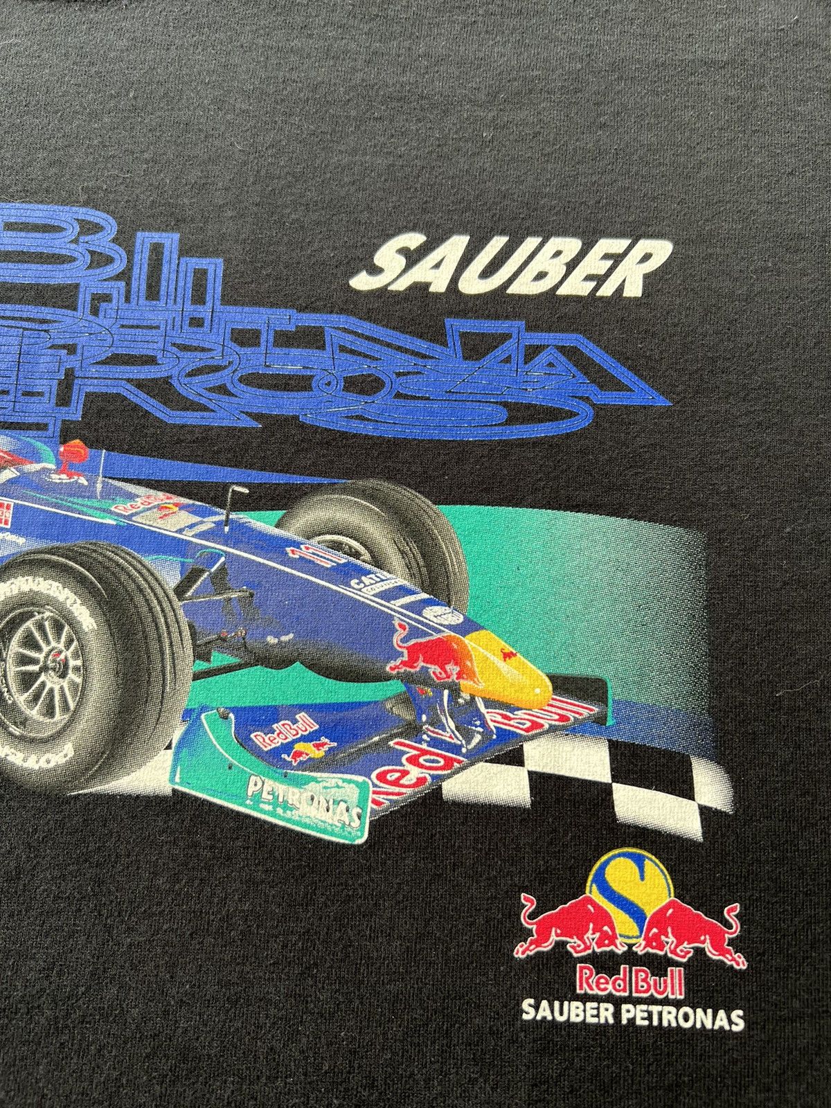 Formula 1 Vintage 90s Red Bull Sauber Petronas C18 F1 Formula 1 Tee Size US L / EU 52-54 / 3 - 6 Thumbnail