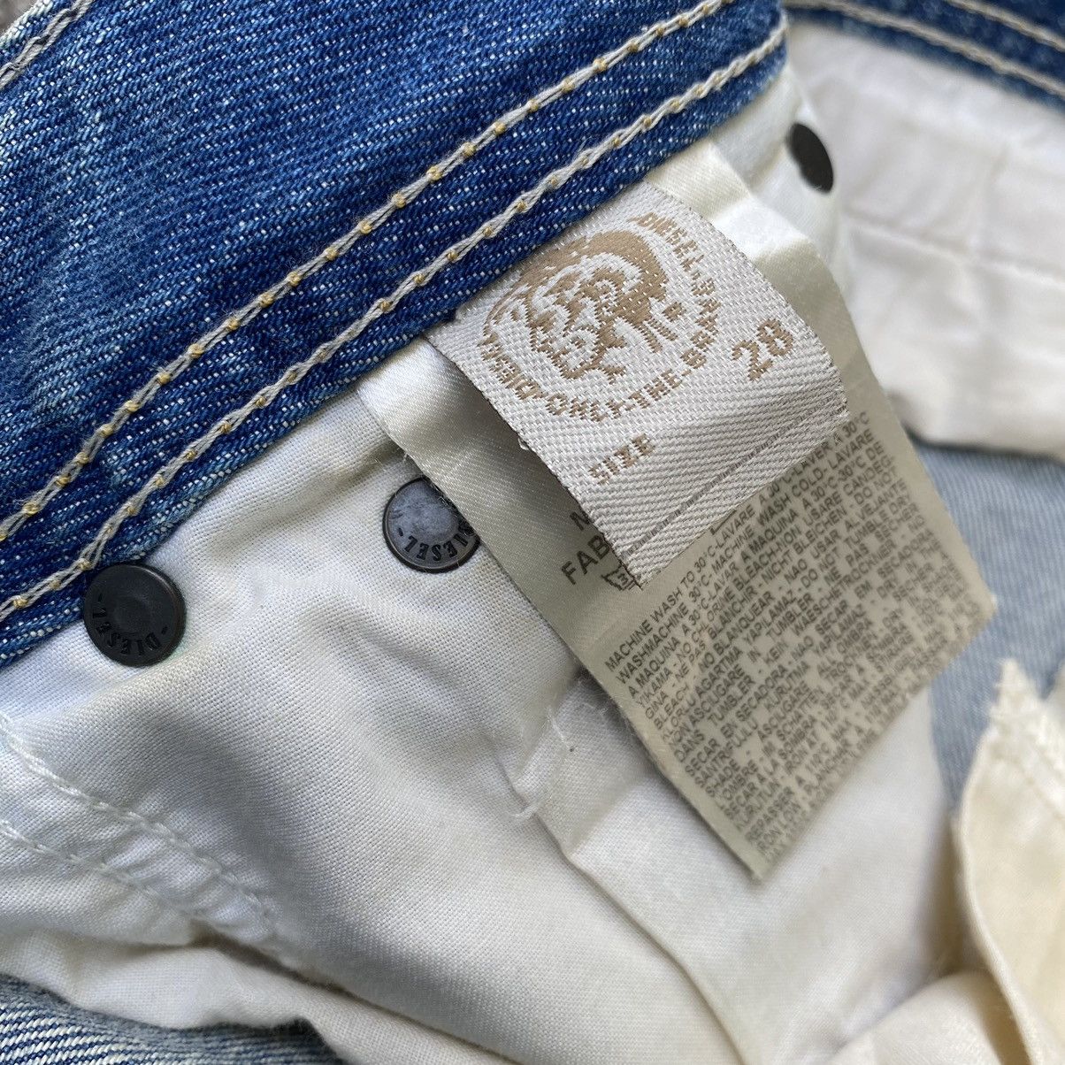 Diesel × Japanese Brand Vintage Diesel Safado Denim Blue Wash Slim Straight Jeans Size US 29 - 8 Thumbnail