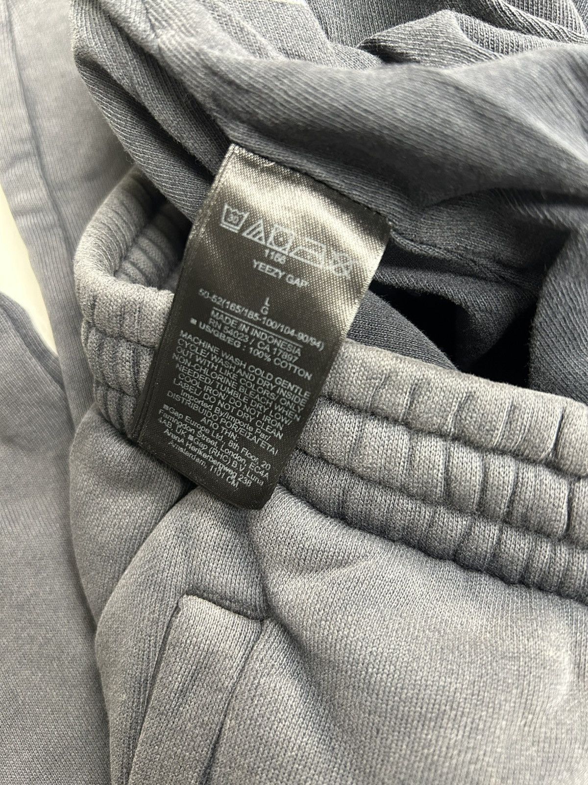 Balenciaga × Kanye West × Yeezy YZY x GAP Poetic Black Hoodie & Sweatpants Size US XXL / EU 58 / 5 - 14 Thumbnail