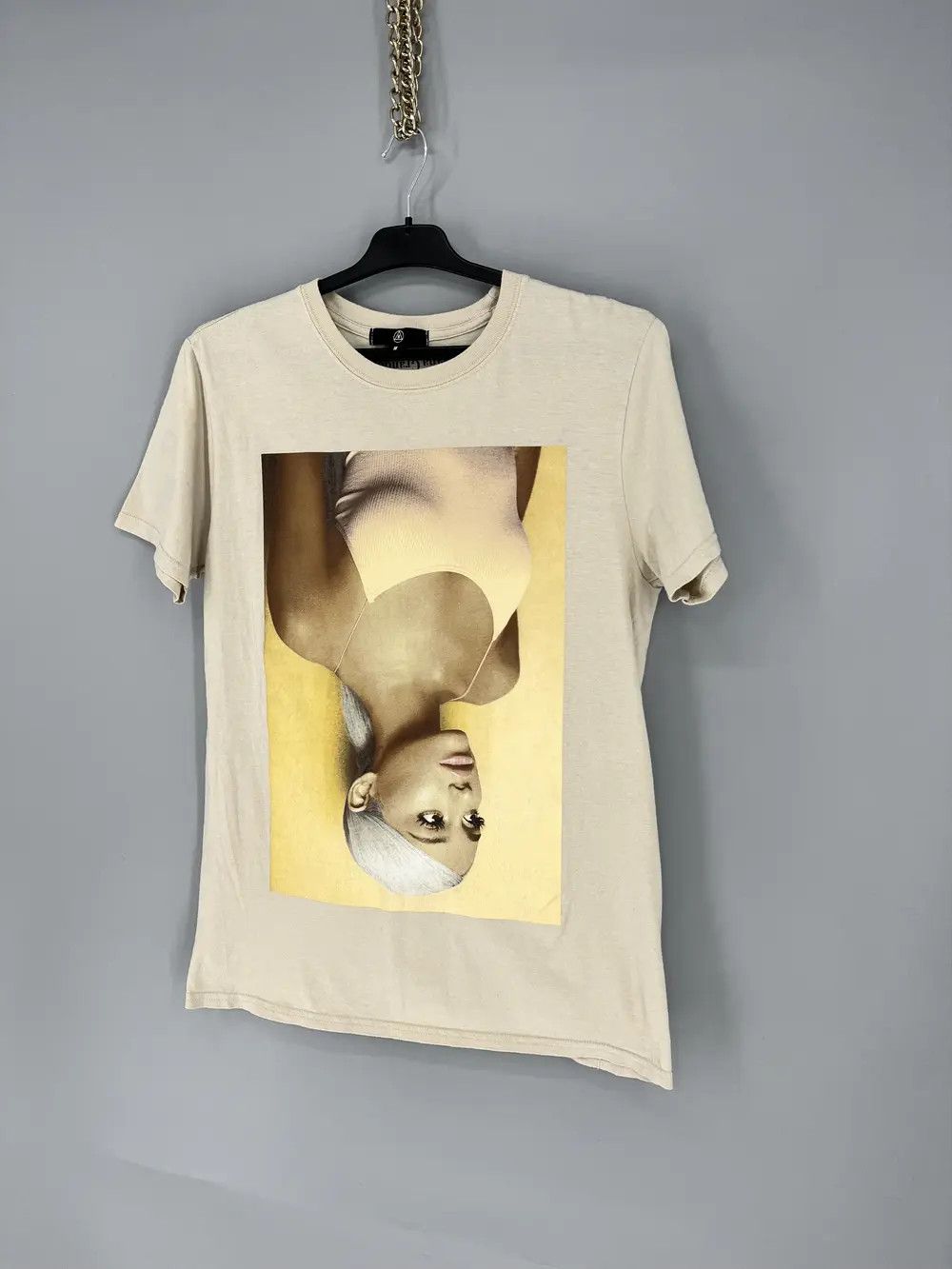 Band Tees Vintage 🔥RARE🔥 Ariana Grande Solo Singer Rappars Shirt Size US M / EU 48-50 / 2 - 3 Thumbnail
