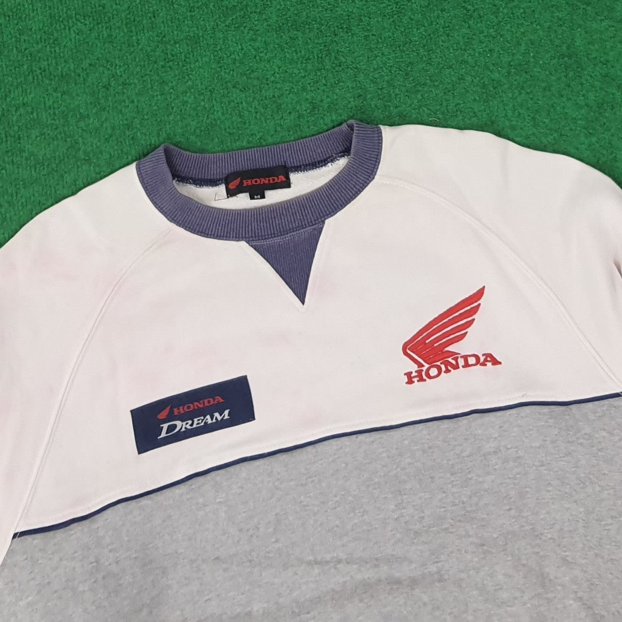 Japanese Brand × Vintage Vintage Honda Japan Racing Motorsports Sweatshirts C220N16 Size US M / EU 48-50 / 2 - 2 Thumbnail