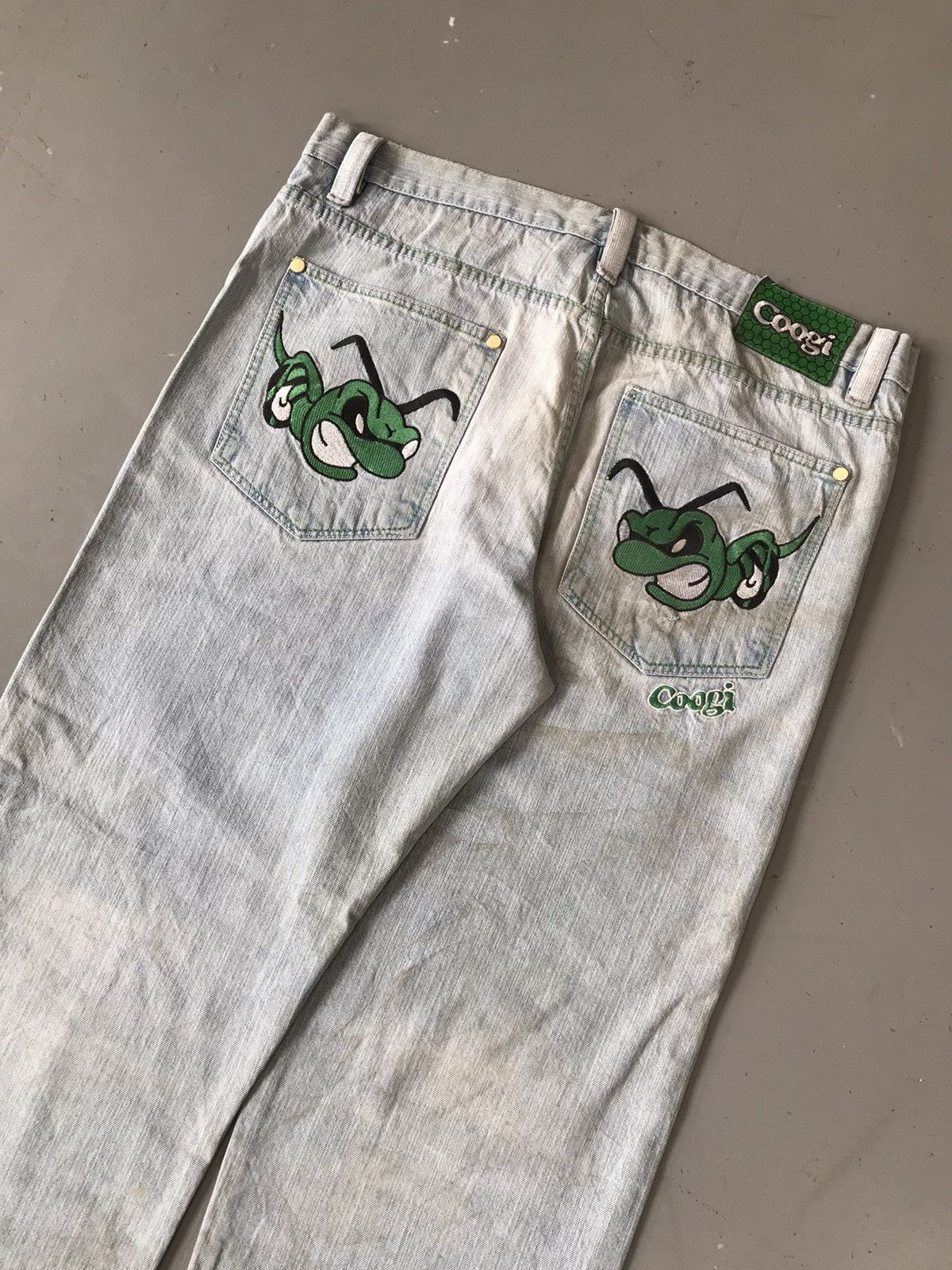 Coogi × Vintage 90s vintage Coogi bee embroidered denim Size US 42 / EU 58 - 8 Thumbnail