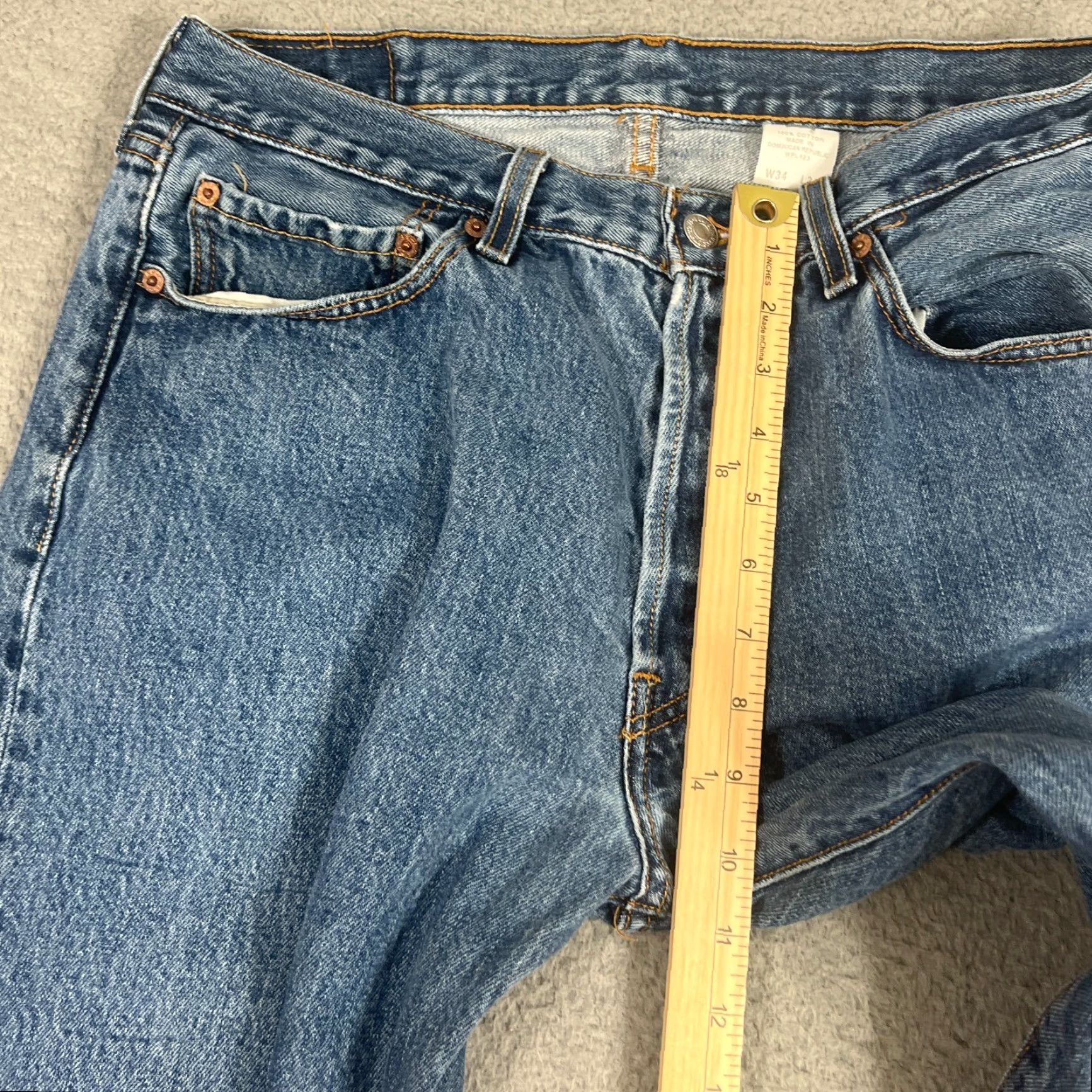 Levi's VINTAGE Levi's 501 Jeans Men 34x30 Medium Blue Denim Retro 80s 90s Classic Size US 34 / EU 50 - 4 Thumbnail