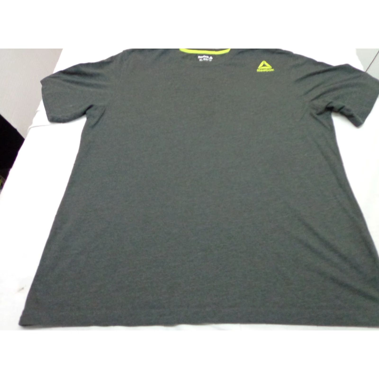 Reebok Reebok Charcoal Heather Gray Neon Green Logo T-shirt XL Mens Regular Cotton Blend Crew Neck Short Sleeve with Logo Printed T-Shirt Size US XL / EU 56 / 4 - 2 Thumbnail