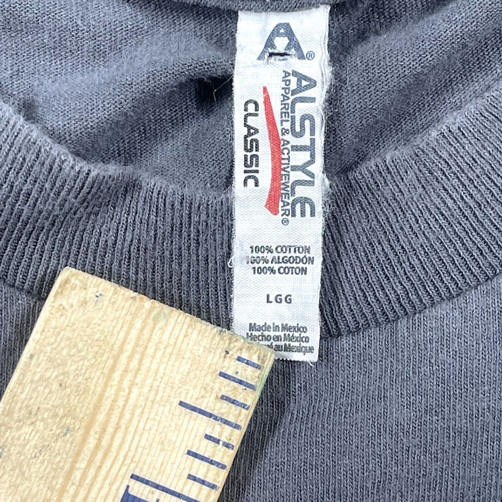 Vintage Allstyle Apparel Activewear Ono Hawaiian Deep Water Graphics T-Shirt Adults L Size US L / EU 52-54 / 3 - 7 Thumbnail