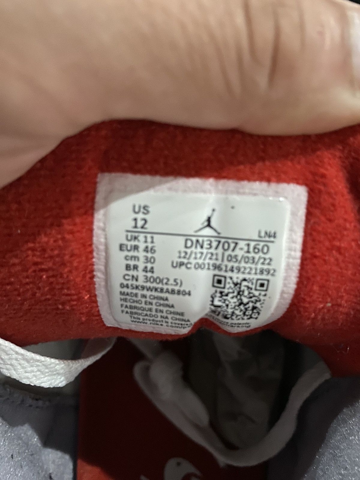 Nike Nike Air Jordan 3 Retro Fire Red Men size 12 DN3707-160 Used Size US 12 / EU 45 - 6 Thumbnail