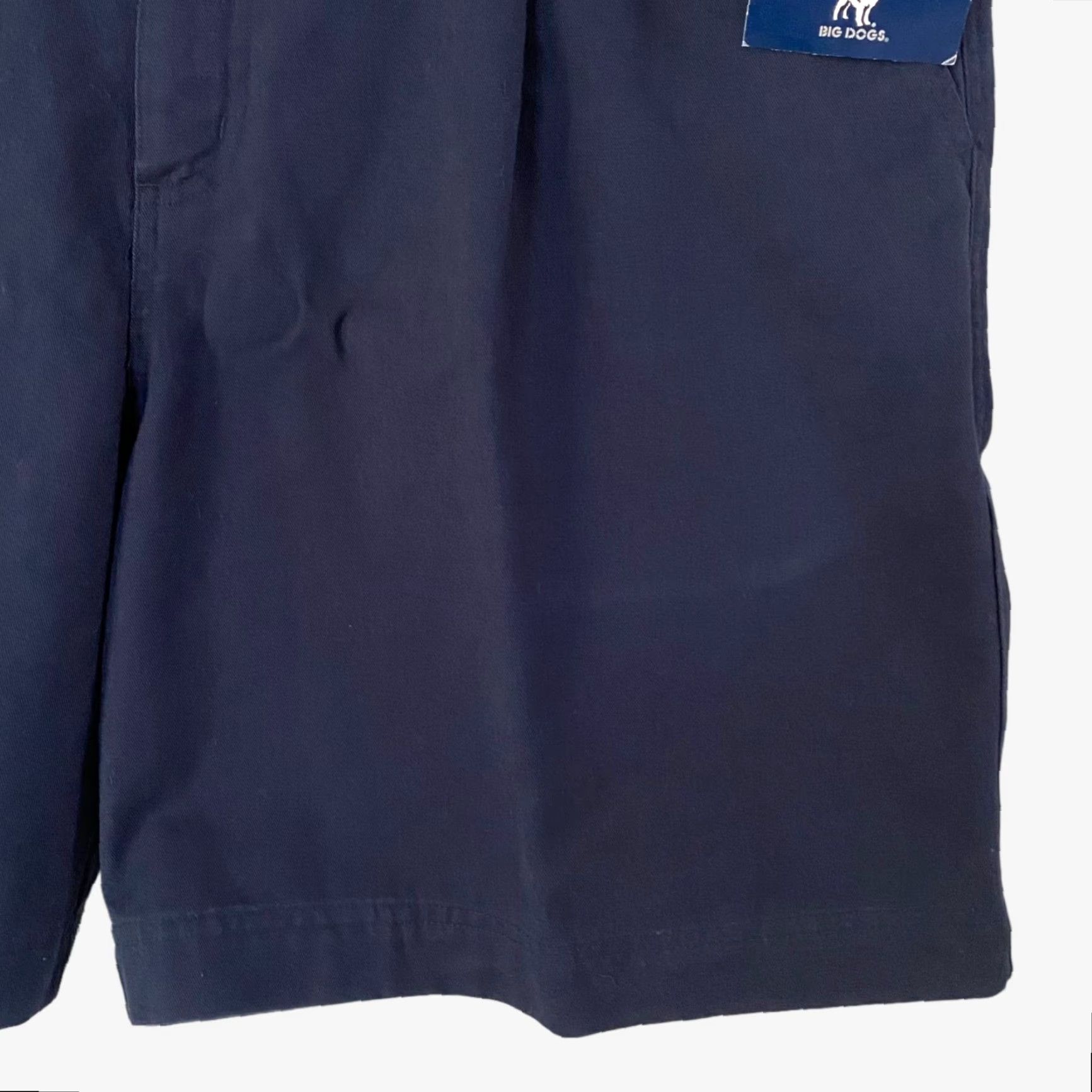 Big Dogs VINTAGE Big Dogs Chino Shorts Men's Size 38 Navy Blue Cotton Pleated Casual Preppy Size US 38 / EU 54 - 6 Thumbnail