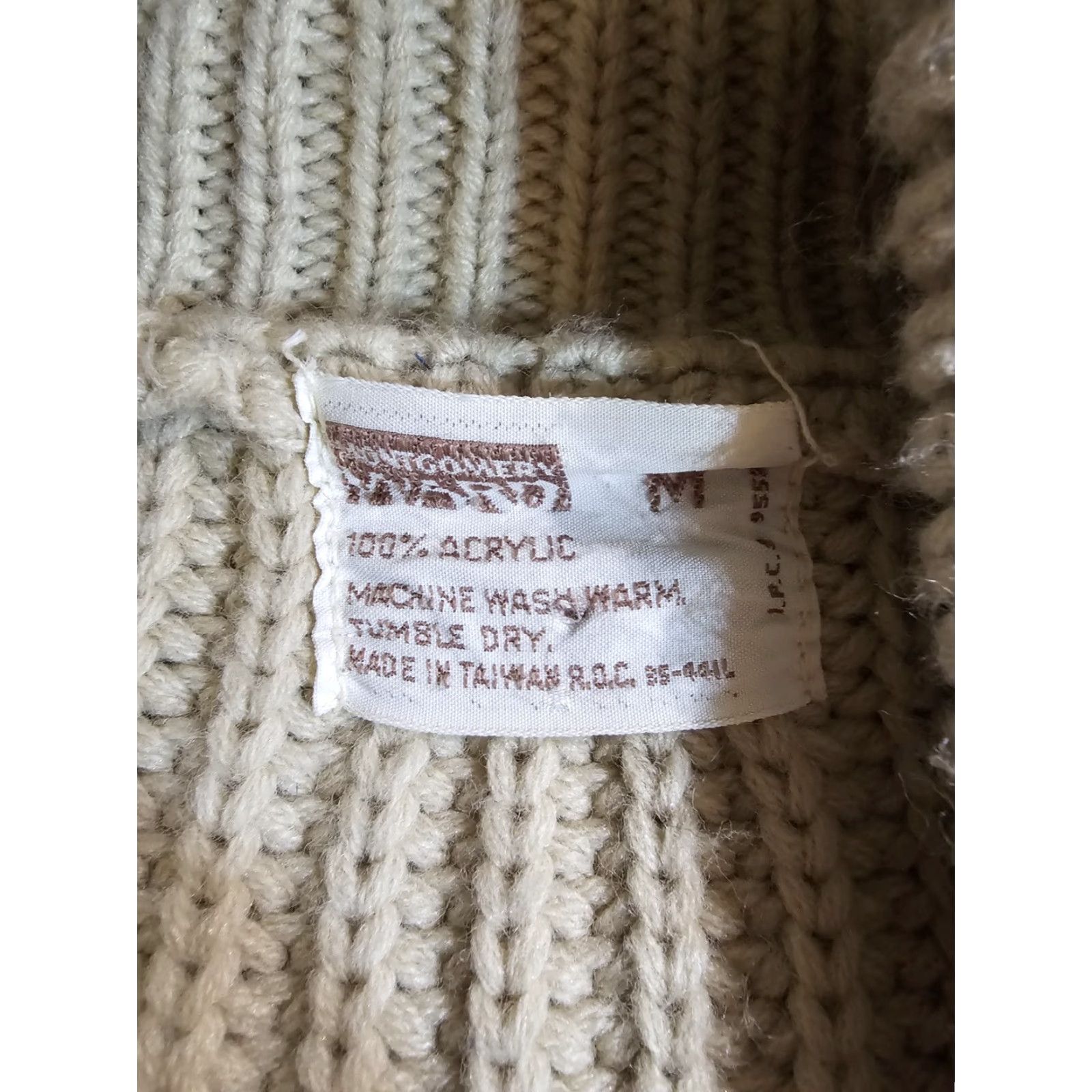 Vintage VINTAGE Montgomery Ward Cable Knit Shawl Collar Button-Up Cardigan Sweater M Ivory 1970s Grunge Mens Size US M / EU 48-50 / 2 - 4 Thumbnail