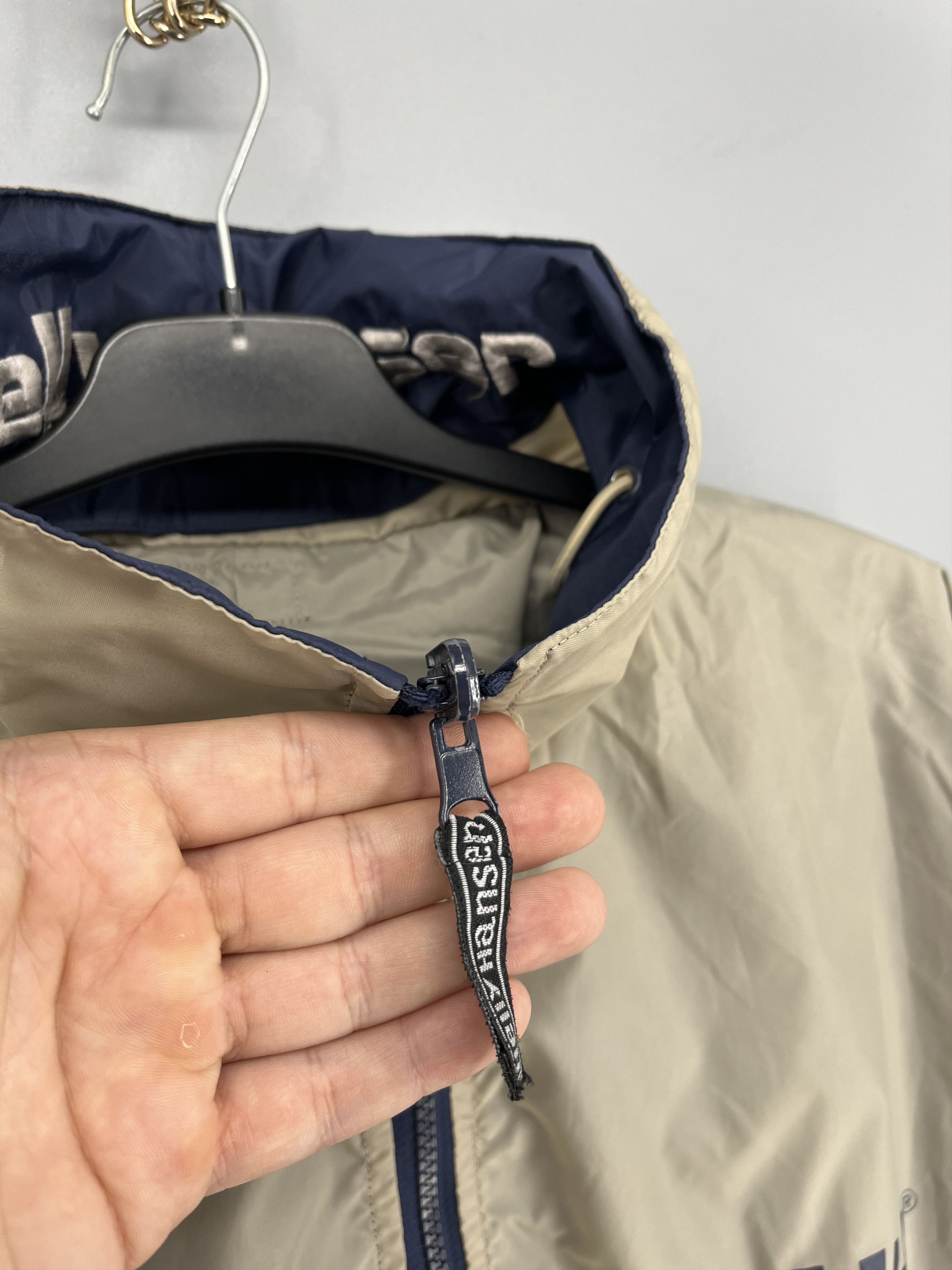 Helly Hansen Vintage Helly Hansen Reversible Hooded Windbreaker Jacket L Size US L / EU 52-54 / 3 - 7 Thumbnail