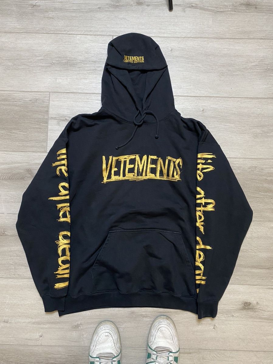 Vetements Vetements World Tour Hoodie Size US XS / EU 42 / 0 - 1 Thumbnail