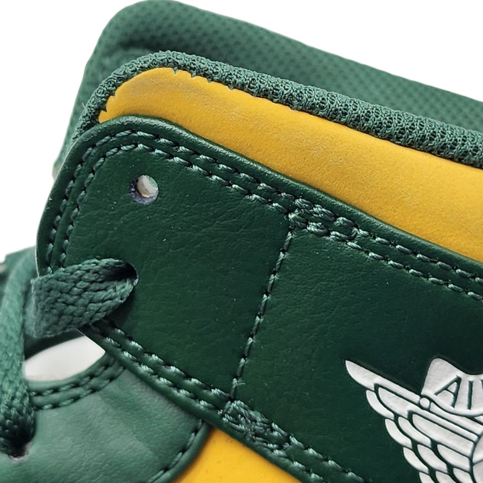 Jordan Brand 1 Mid 554724-371 Leather Sneakers Noble Green US 11 Size US 11 / EU 44 - 9 Thumbnail