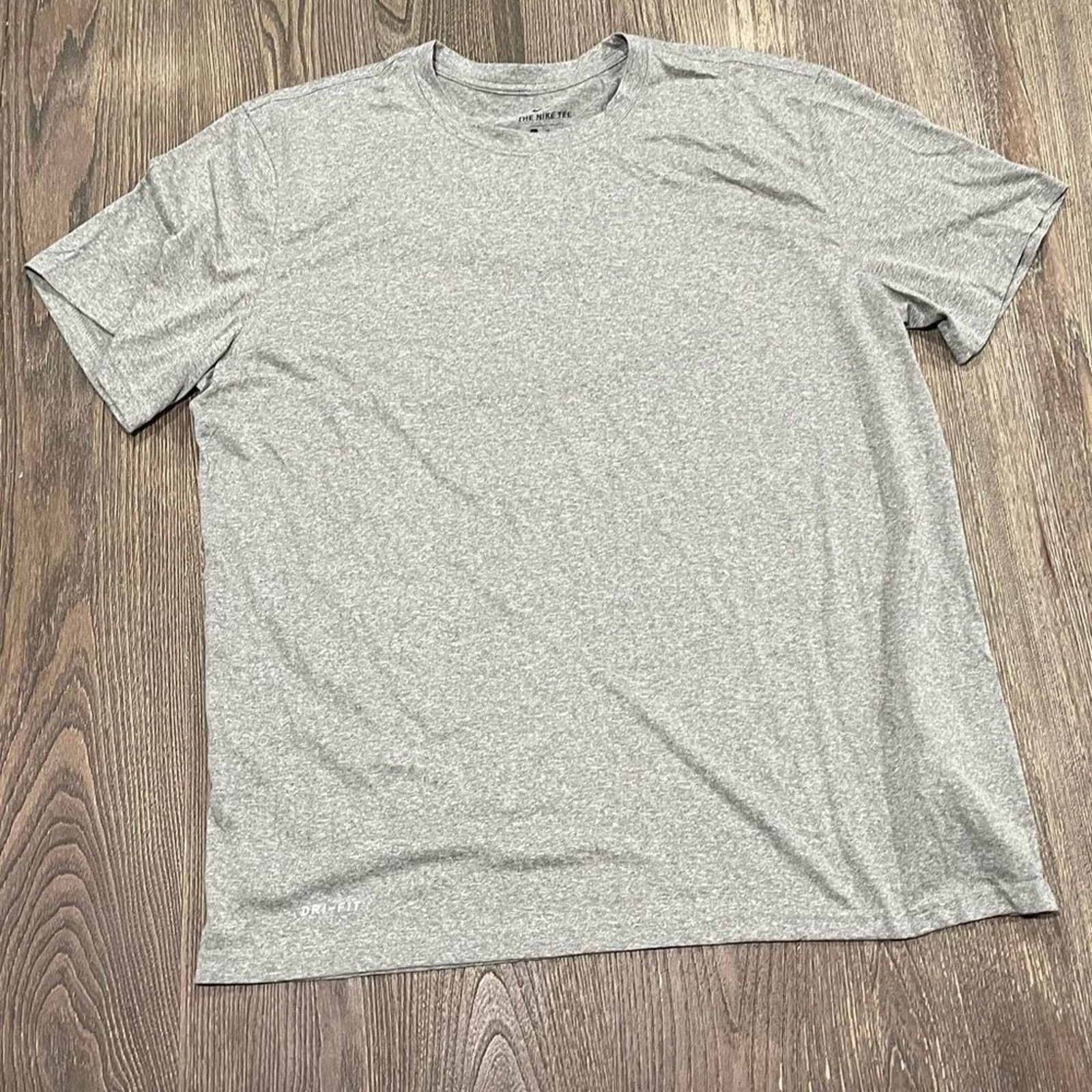 Nike NWOT Nike Dri-Fit T-Shirt Crewneck Short Sleeve Athletic XL Size US XL / EU 56 / 4 - 1 Thumbnail