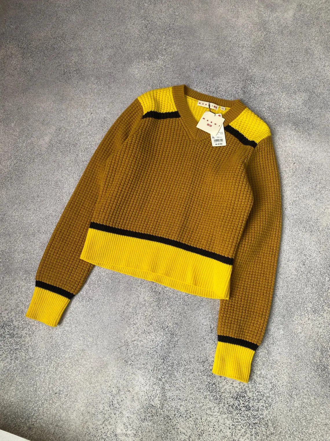 Marni × Uniqlo Knitted Marni x Uniqlo Vneck Cropped Women’s Sweater Size XL / US 12-14 / IT 48-50 - 5 Thumbnail
