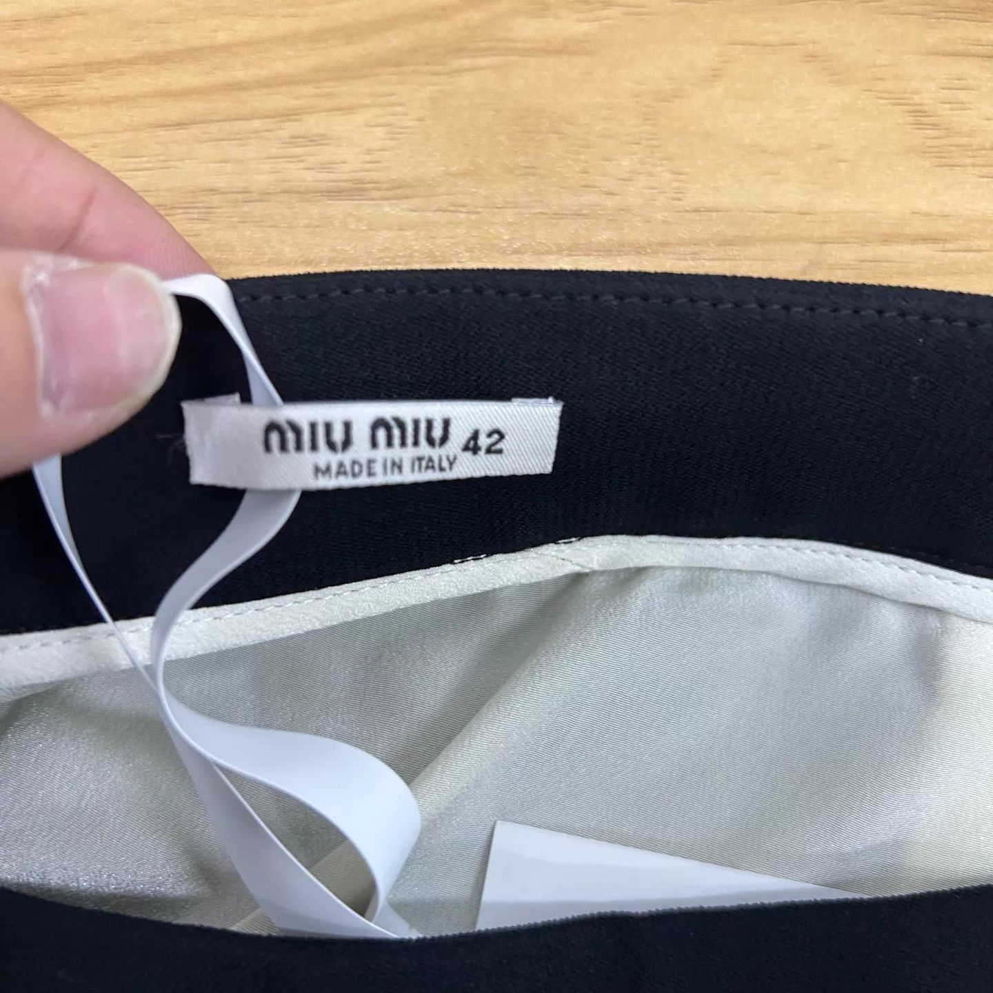 Miu Miu MIU MIU women's 99 New Black Skirt 42 Size 28" / US 6 / IT 42 - 3 Thumbnail