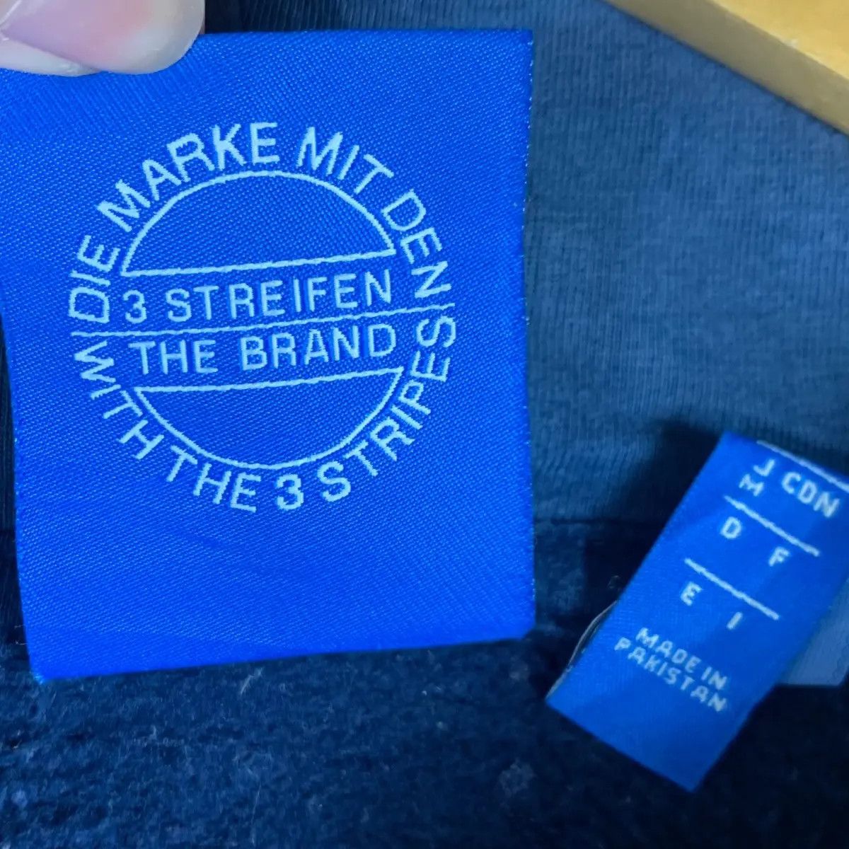 Adidas ADIDAS TREFOIL 3 Stripes Side Tape Embroidered Logo Blue Size US L / EU 52-54 / 3 - 8 Thumbnail