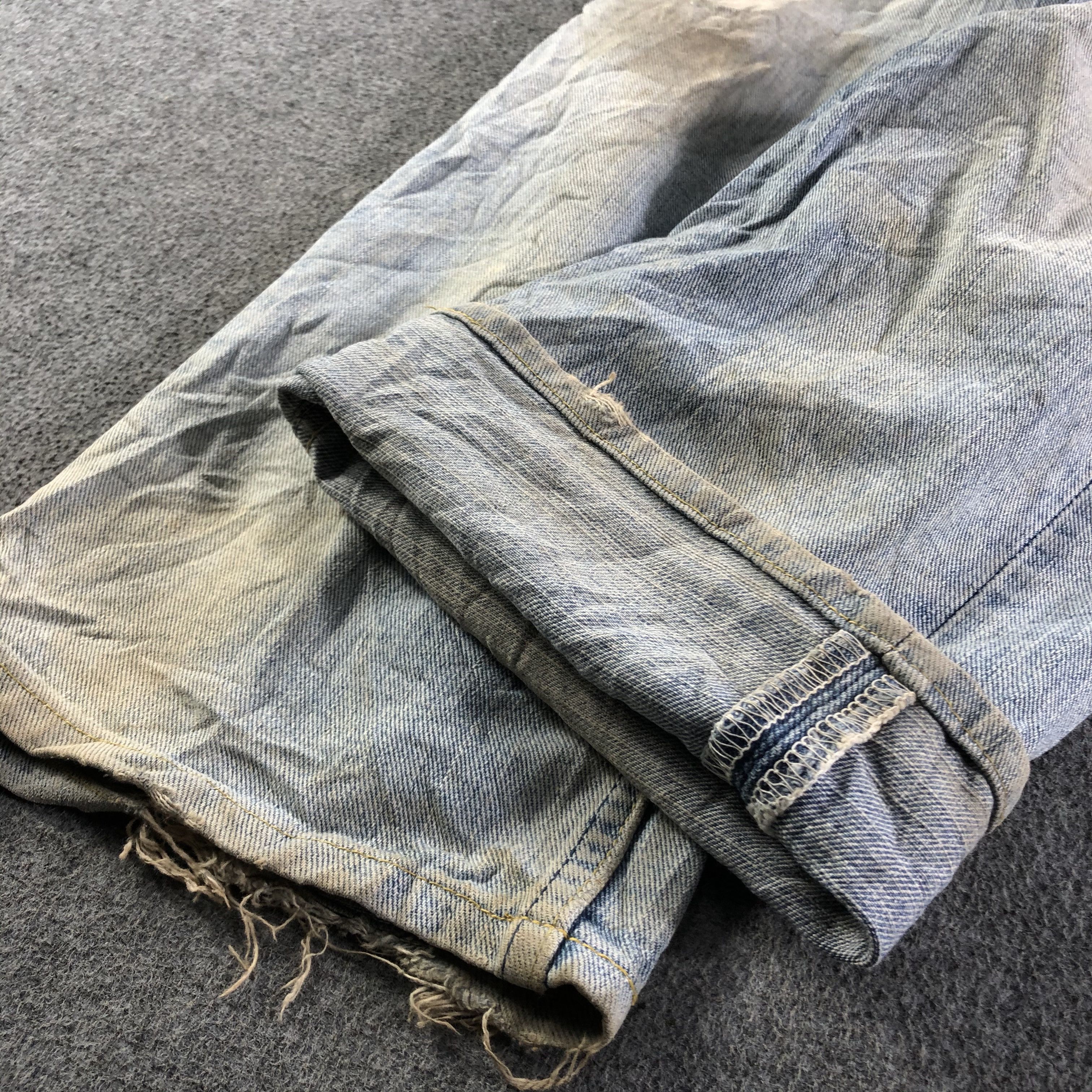 Levi's 90s Vintage Light Wash Levis 534 Jeans-J3937 Size US 32 / EU 48 - 7 Thumbnail