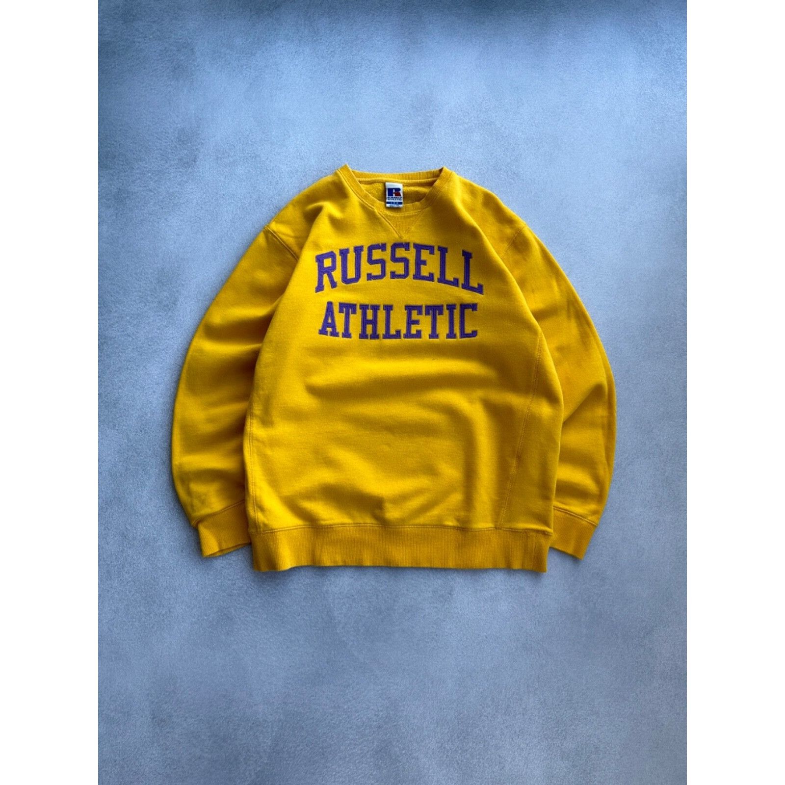 Russell Athletic VTG Russell Athletic Yellow Boxy Sweatshirt Size US L / EU 52-54 / 3 - 1 Thumbnail