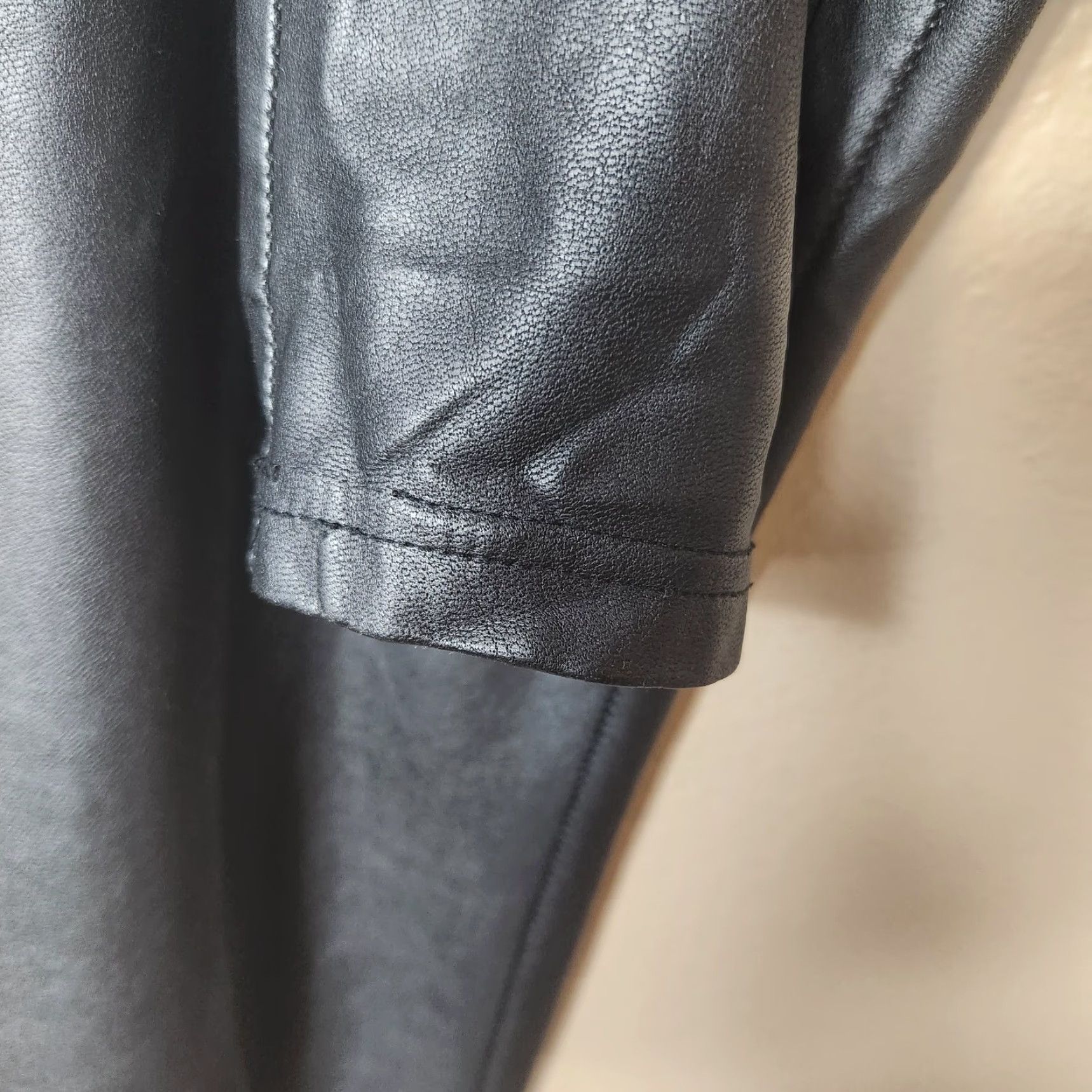 Aritzia Wilfred Free Aritzia Daria Faux/Vegan Leather High Waisted Leggings S Black Womens Leggings Band Biker City Festival Going Out Gothic Rock Size 28" / US 6 / IT 42 - 5 Thumbnail