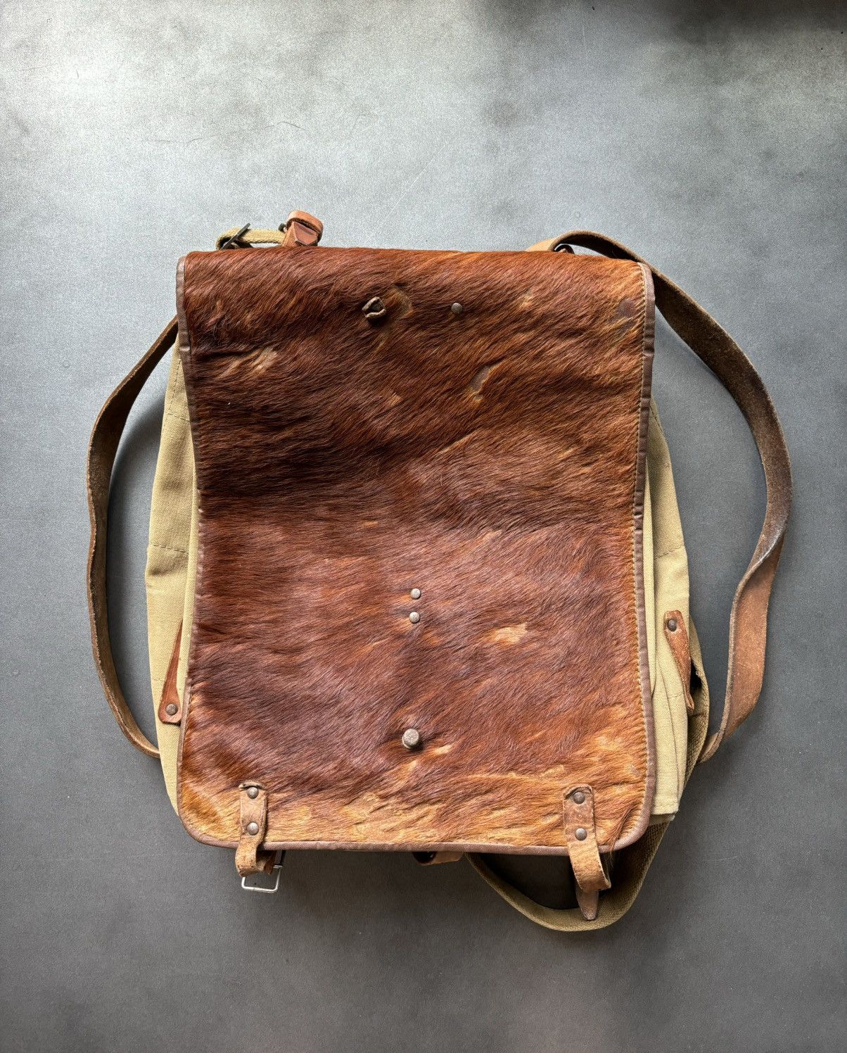 Vintage Vintage WW2 German Army M39 Tornister Fur Messenger Backpack Size ONE SIZE - 2 Thumbnail
