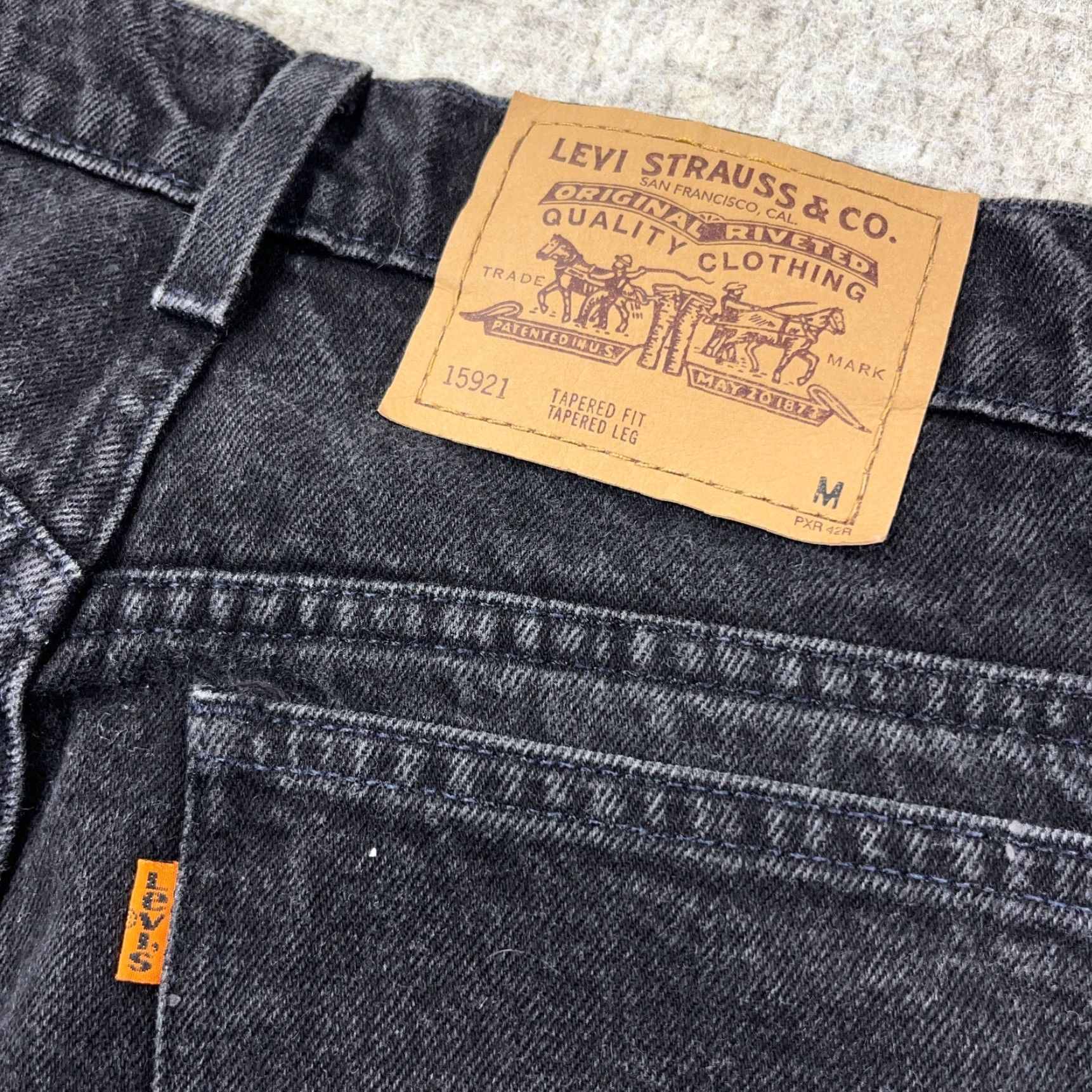 Levi's VINTAGE Levi's 921 Jeans Women 12 Tapered Black 29x31 USA 80s 90s Jeans Womens Size 34" / US 12 / IT 48 - 4 Thumbnail