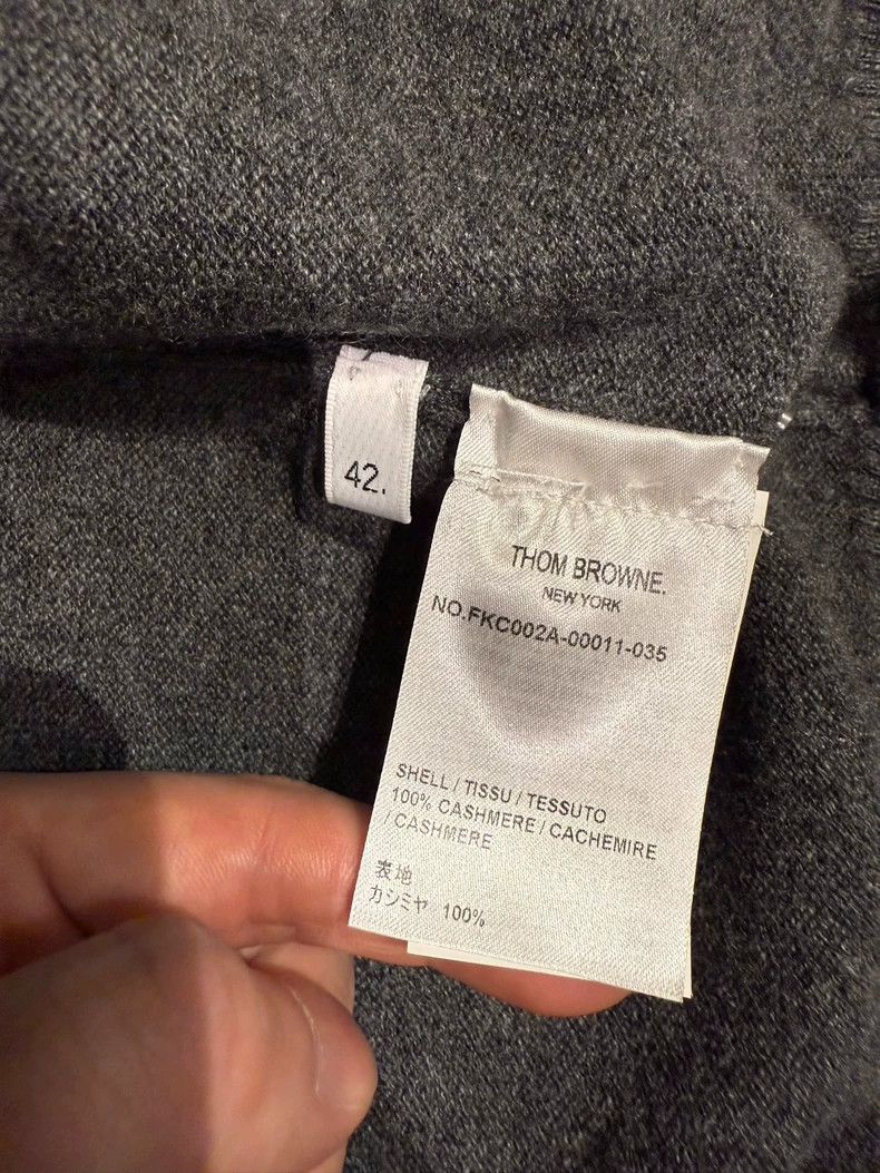 Thom Browne Thom Browne Round-neck cashmere cardigan jacket 2503-Nexta Size S / US 4 / IT 40 - 5 Thumbnail