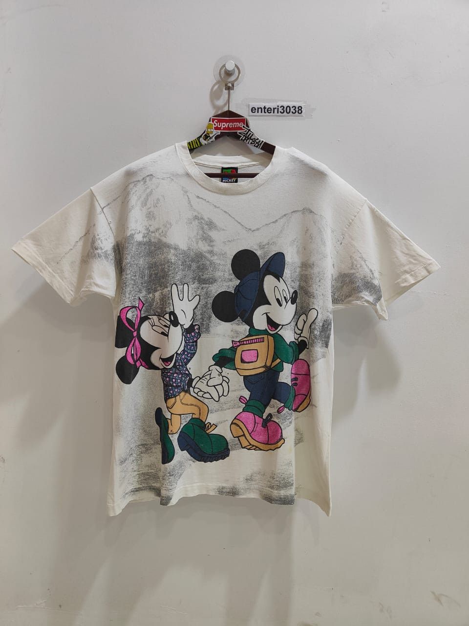 Disney vintage single stich Minnie mickey hiking mickey unlimited Size US XL / EU 56 / 4 - 1 Thumbnail
