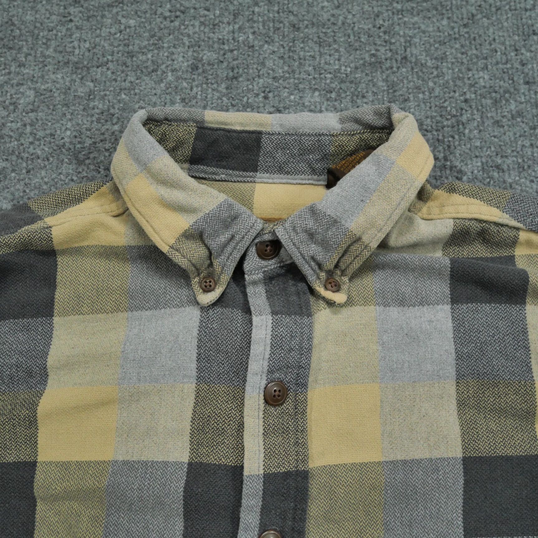 Vintage VINTAGE St. John's Bay Button-Up Shirt Plaid LT Large Tall Mens Yellow Gray Long Sleeve Grunge 90s Workwear Casual Pockets Size US L / EU 52-54 / 3 - 4 Thumbnail