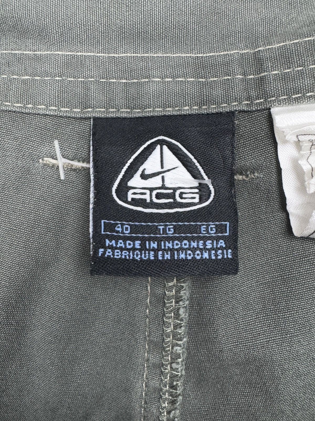 Nike ACG Nike ACG vintage carpenter cargo work shorts size 40 Size US 40 / EU 56 - 12 Thumbnail