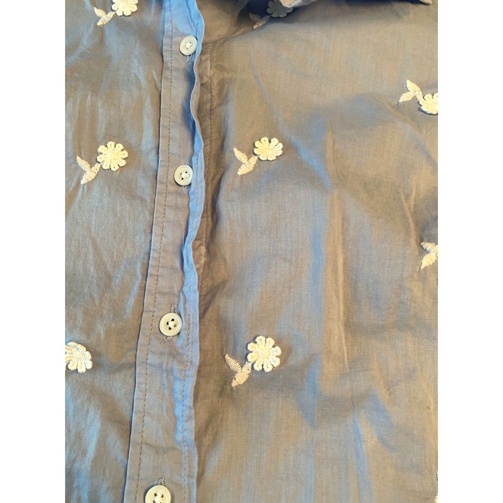 Talbots TALBOTS Shirt Womens M 3D Flower Button Up Blue Size M / US 6-8 / IT 42-44 - 3 Thumbnail