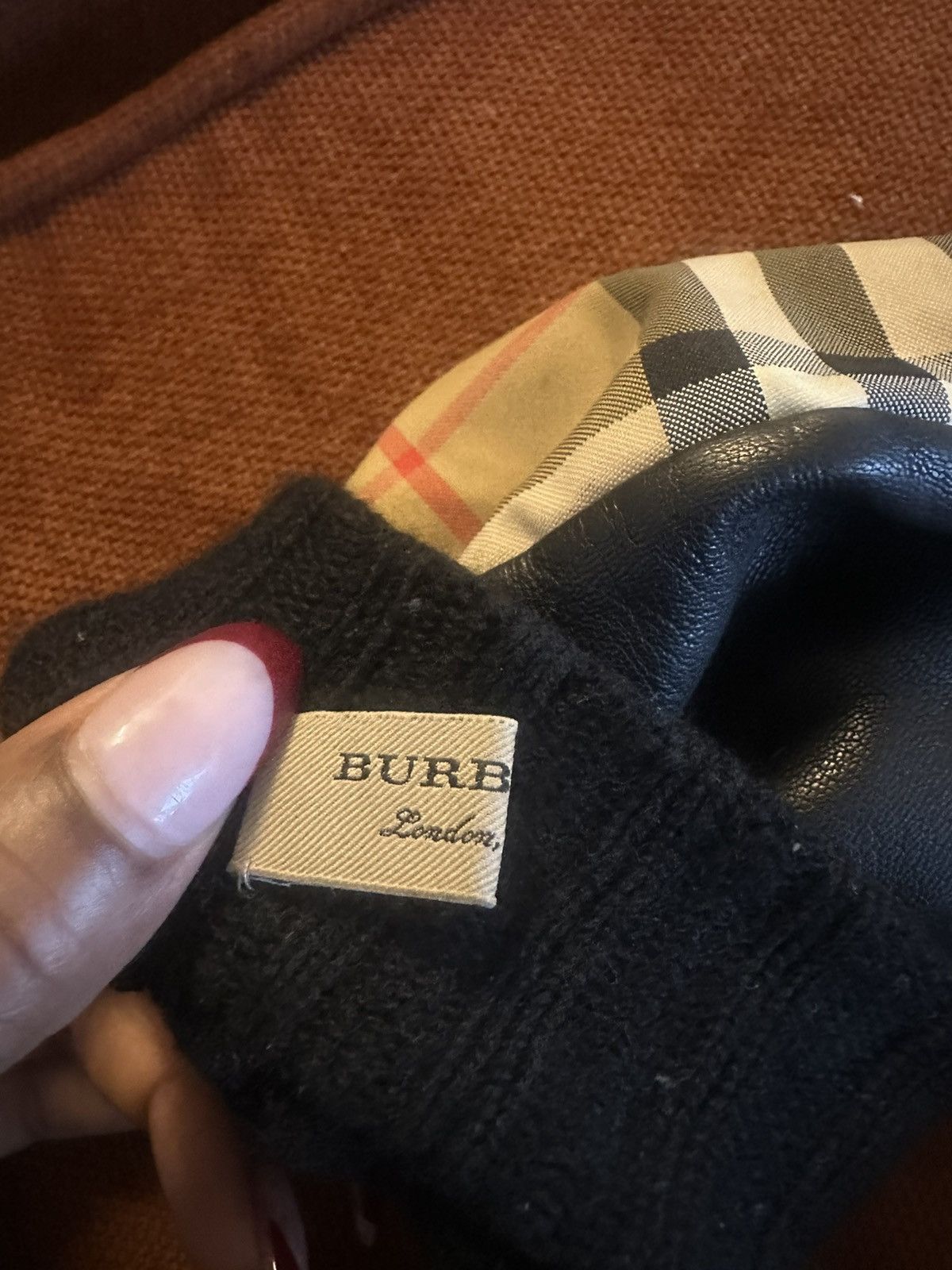 Burberry Burberry Women’s Check Gloves – Authentic – Lightly Used Size ONE SIZE - 2 Thumbnail