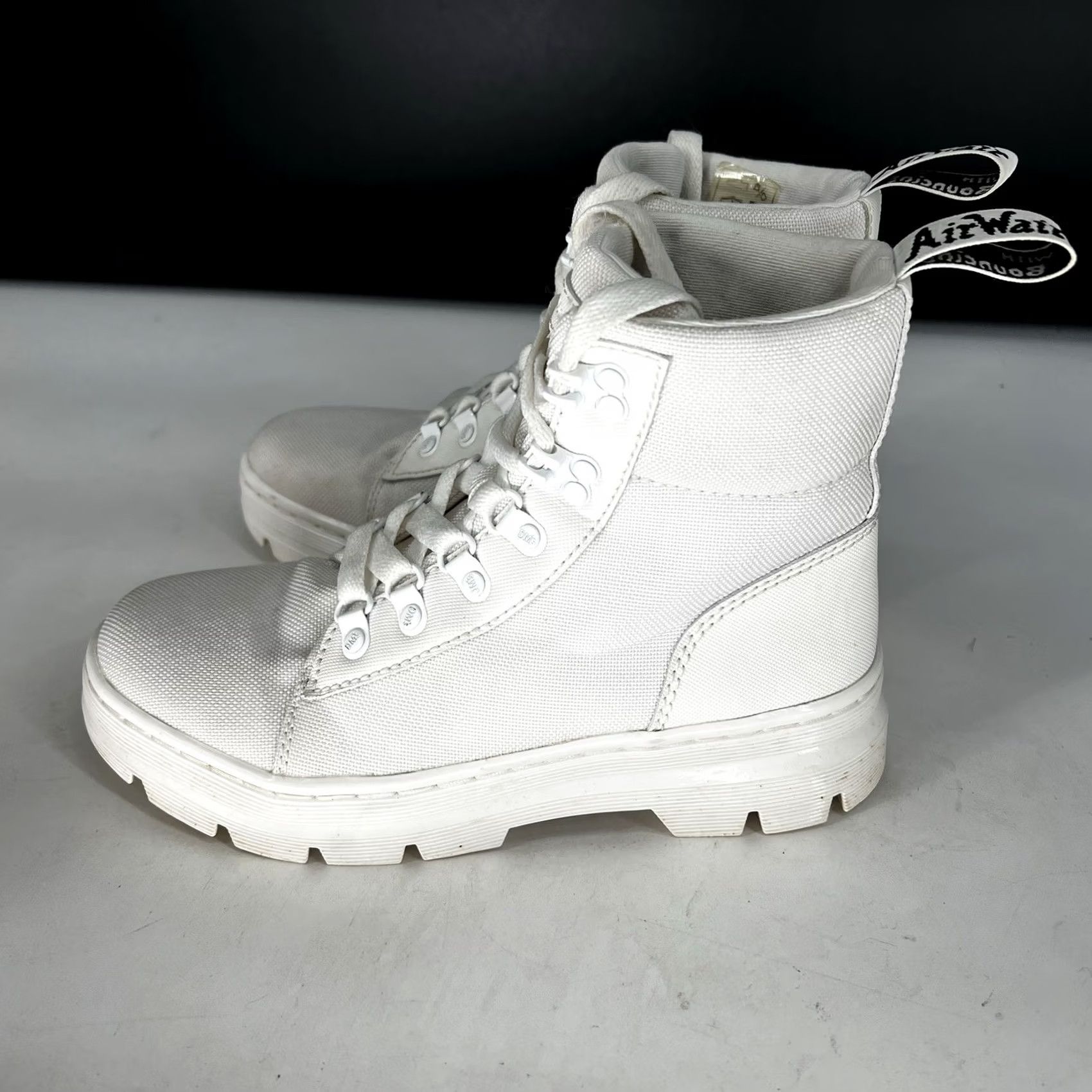 Dr. Martens Dr. Martens Womens Combs Platform Combat Boot White Size 6 Ankle Lace Up Rubber Outsole Punk 90s Boots Mens Women Girls Size US 4 / IT 34 - 2 Thumbnail