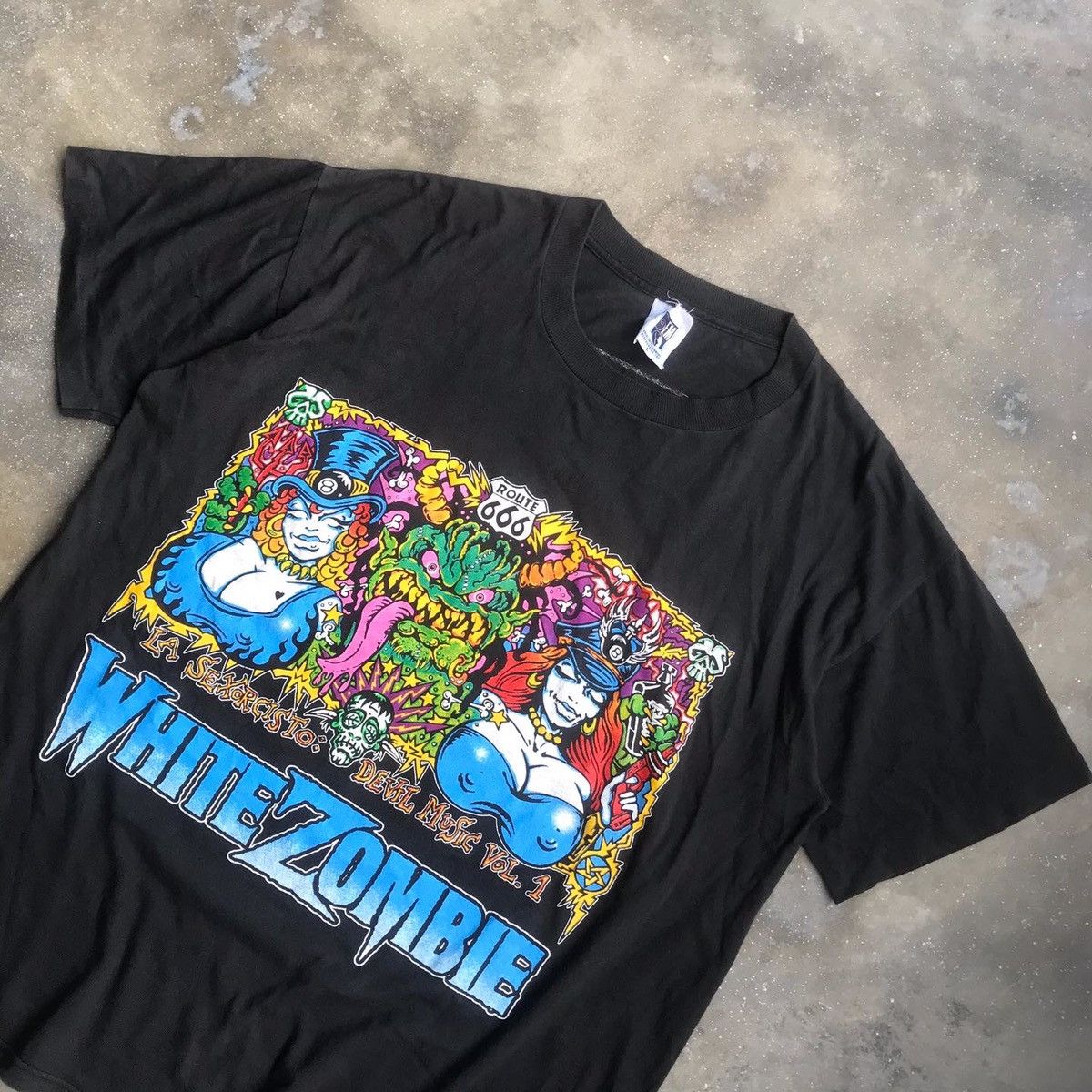 Band Tees Vintage T-Shirt White Zombie Size US L / EU 52-54 / 3 - 2 Thumbnail