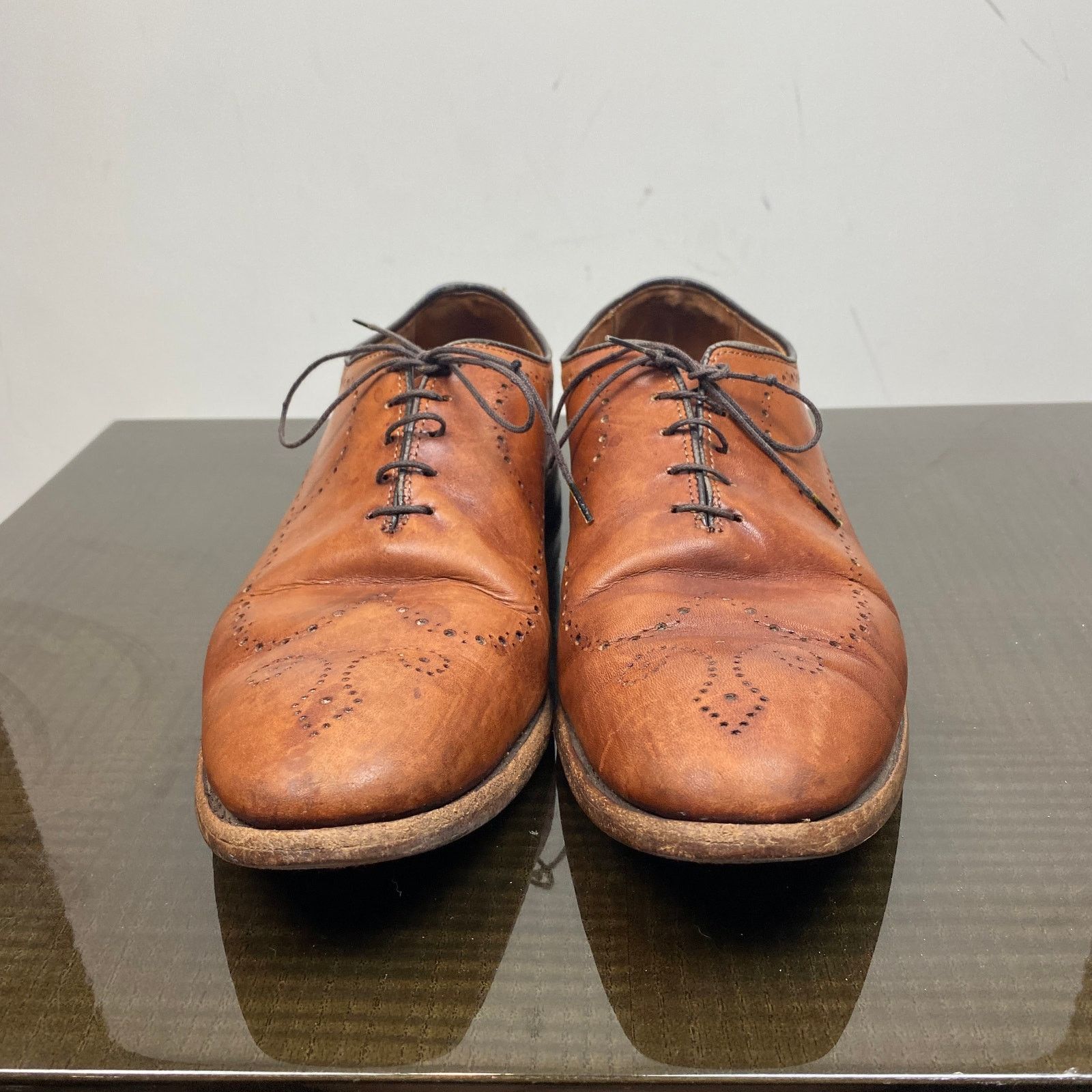 Allen Edmonds Allen Edmonds Fairfax Perforated Leather Dress Shoes 11D Size US 11 / EU 44 - 2 Thumbnail