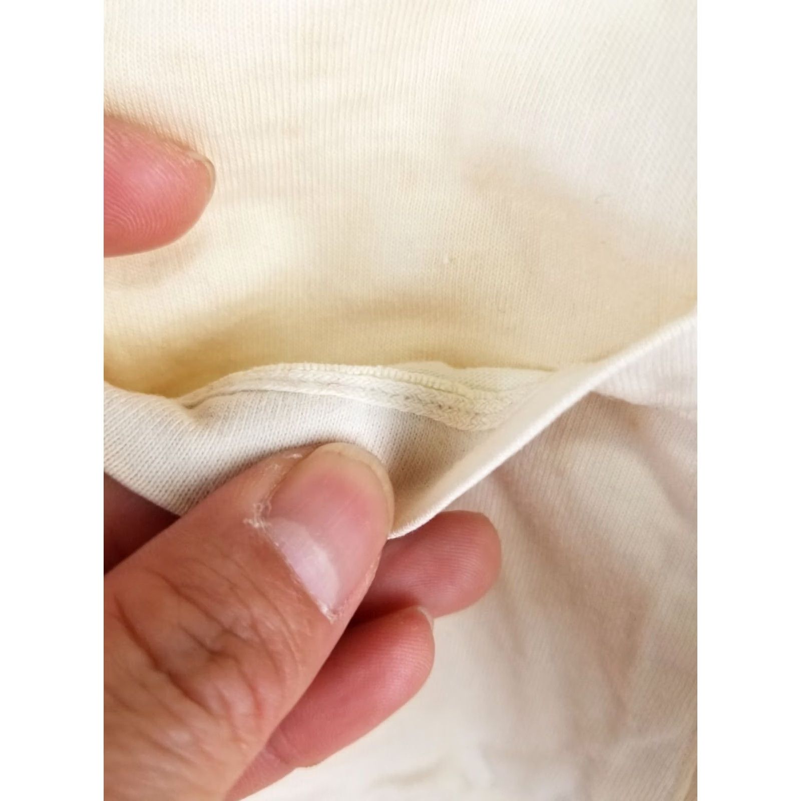 Vintage VINTAGE 70' TOWN CRAFT SARVASAM EVA ONE POCKET YELLOWING SINGLE STITCH T-SHIRT M Shirt Size US M / EU 48-50 / 2 - 5 Thumbnail