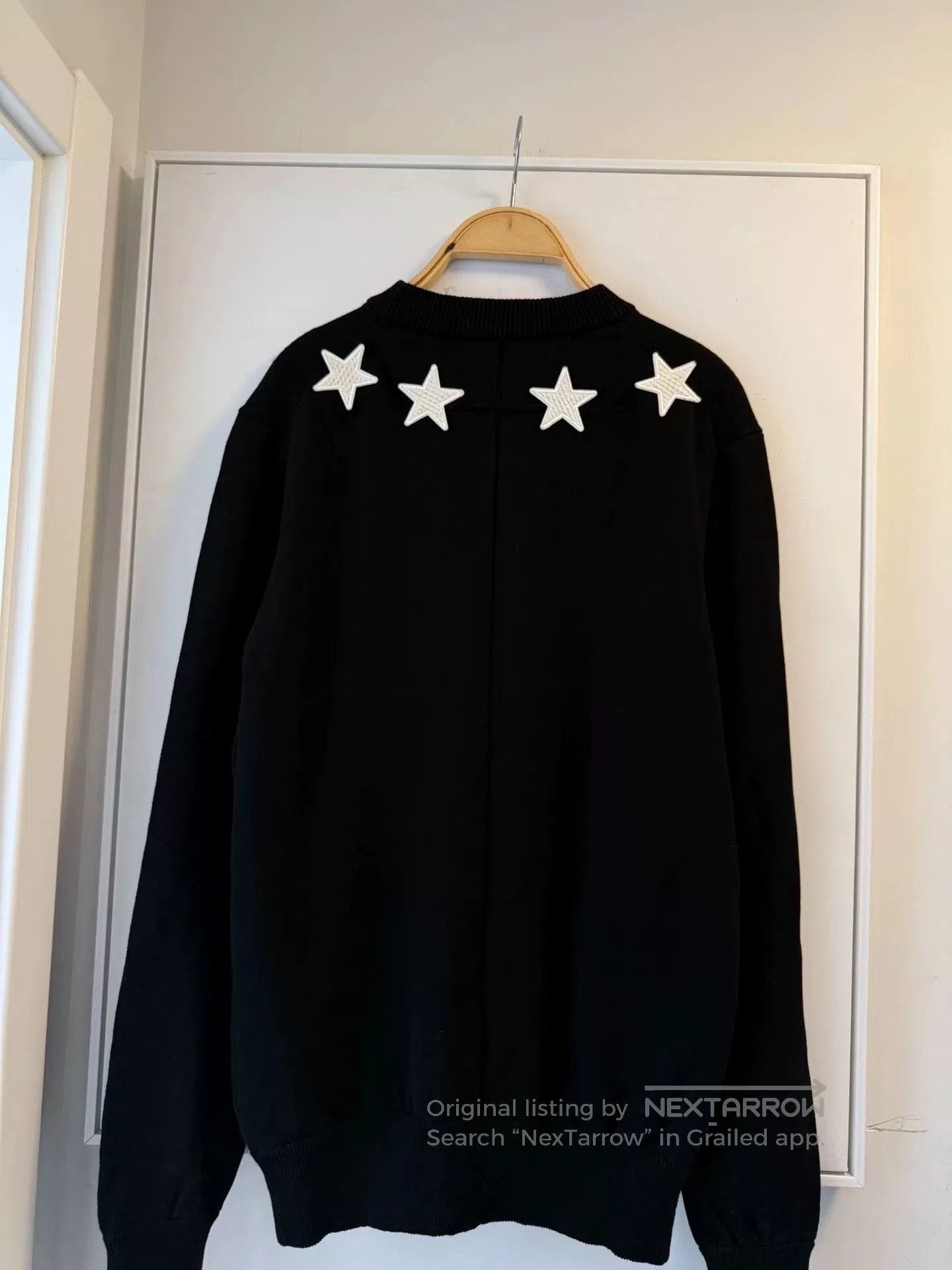 Givenchy Givenchy Star Knit Sweater for Men. Size US S / EU 44-46 / 1 - 2 Thumbnail