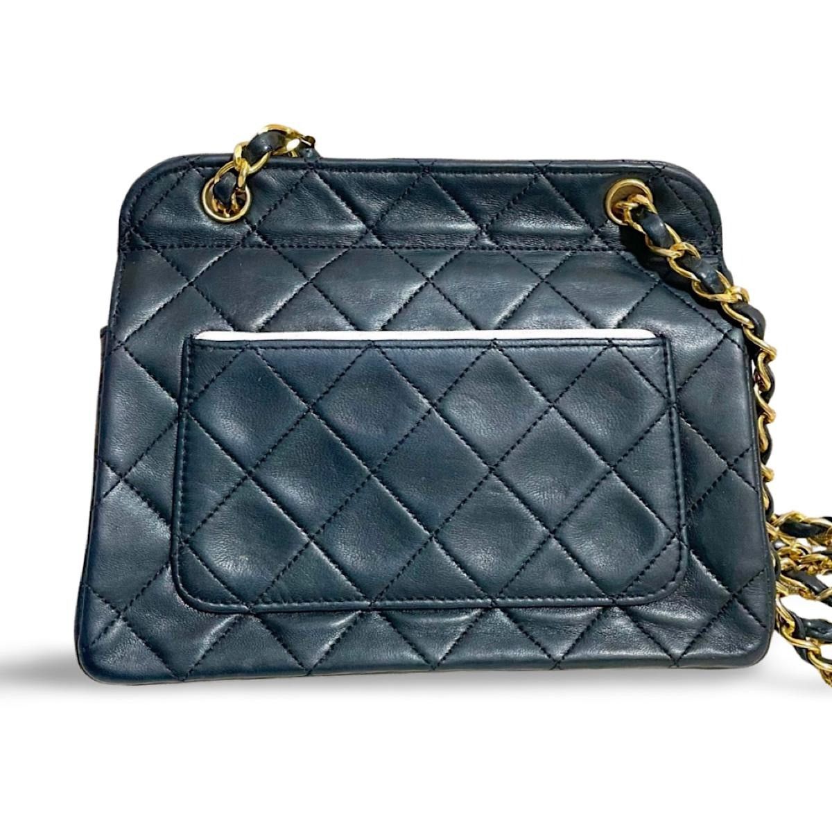 Chanel Vintage Chanel dark navy leather oval shape 2.55 bag Size ONE SIZE - 2 Thumbnail