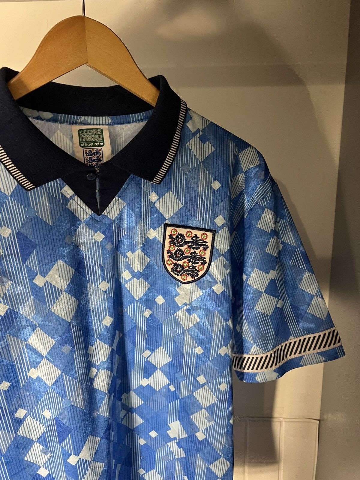 Vintage VERY RARE ENGLAND RETRO SOCCER JERSEY FC MANCHESTER Y2K 90s Size US M / EU 48-50 / 2 - 5 Thumbnail