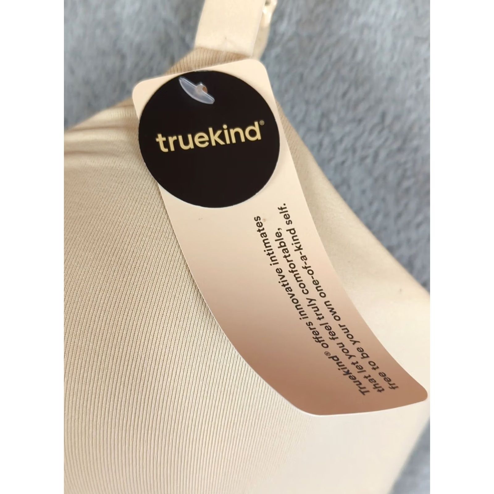 Vintage Truekind Women's Bra M Black Beige Wirefree Seamless Comfort Shaping Bralette Shirt Style Junior? Size ONE SIZE - 3 Thumbnail